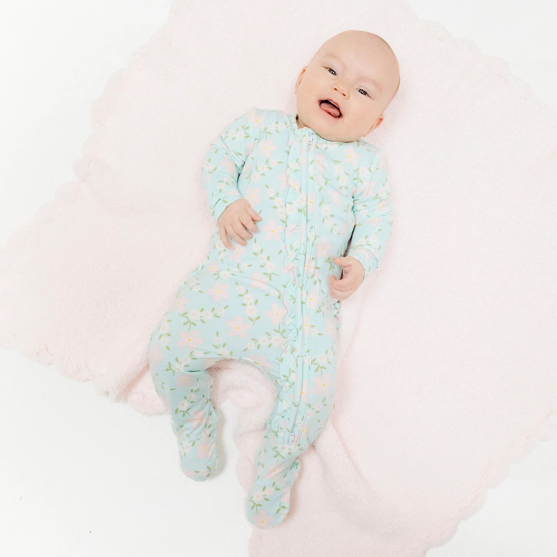 Angel Dear Vintage Daisy 2 Way Zip Ruffle Footie | Vagabond Apparel Boutique