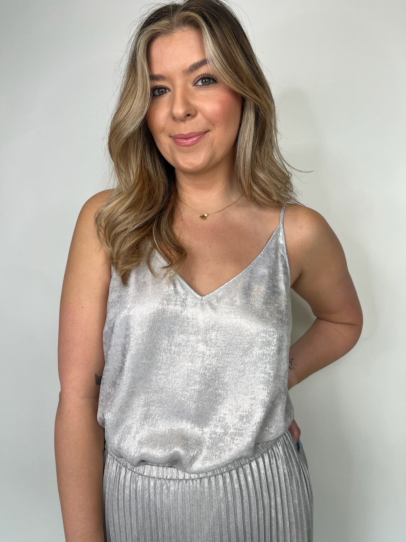 Bella Dahl V-Neck Cami | Vagabond Apparel Boutique