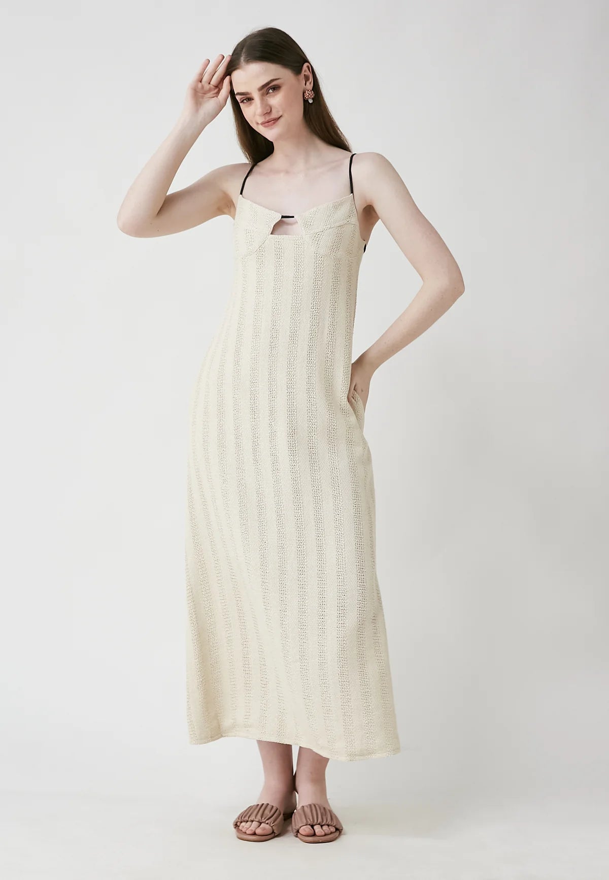 BeSunset | Aria Mai Dress | Front | Beige | Vagabond | Apparel | Boutique