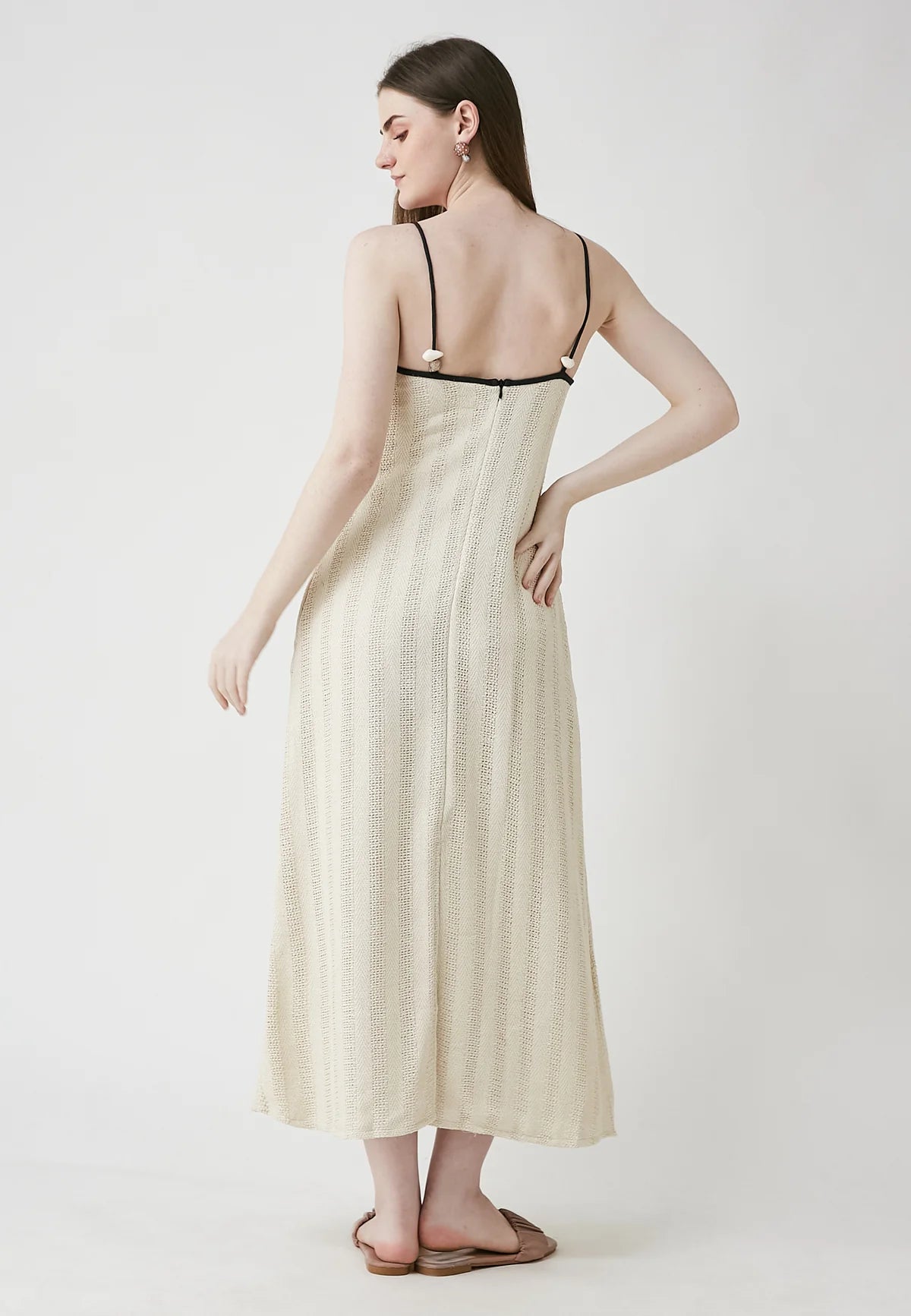 BeSunset | Aria Mai Dress | Back | Beige | Vagabond | Apparel | Boutique
