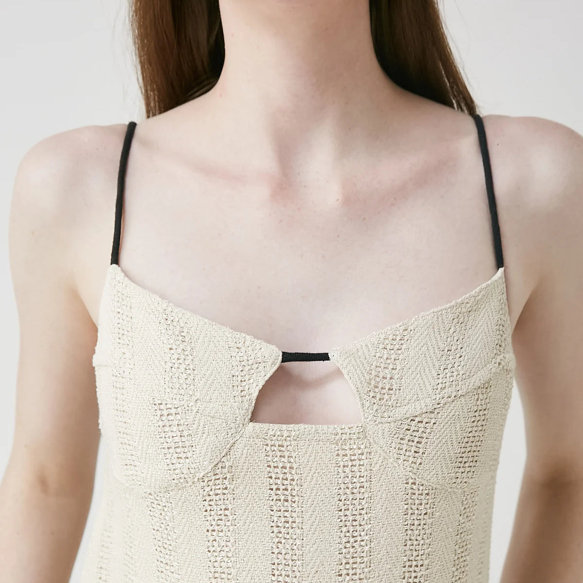 BeSunset | Aria Mai Dress | Close | Beige | Vagabond | Apparel | Boutique