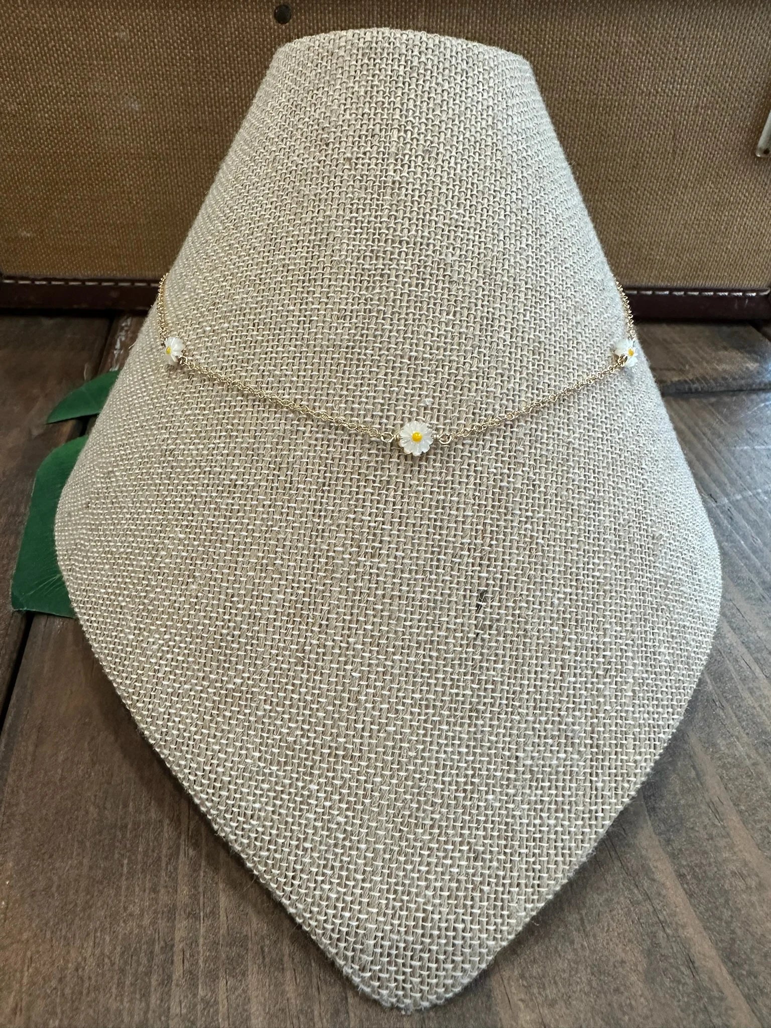 Beachybeads | Daisy Chain Necklace | Vagabond | Apparel | Boutique