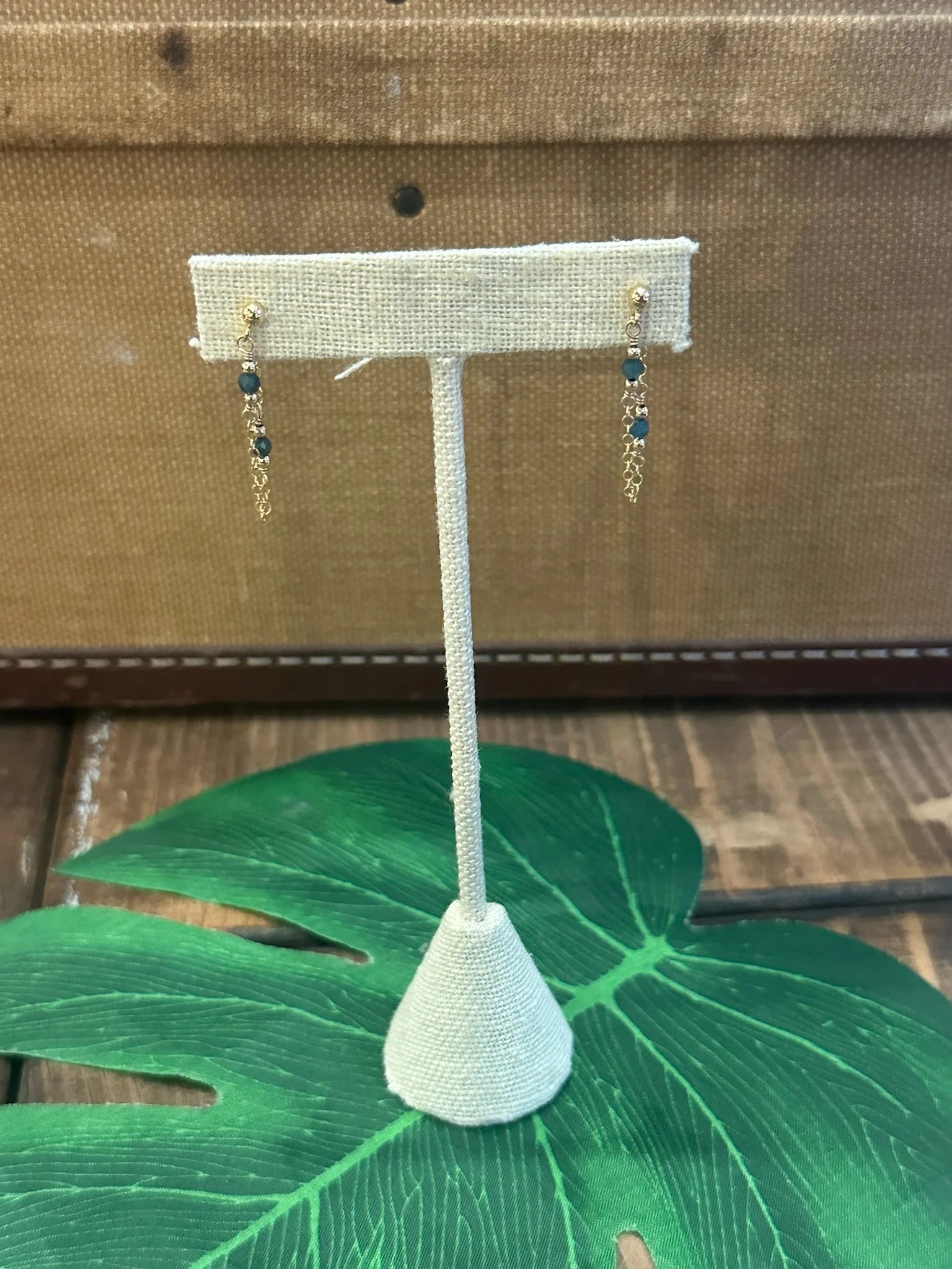 Beachybeads | Stone Chain Earrings | Navy | Vagabond | Apparel | Boutique