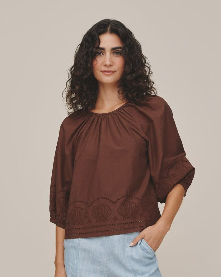 Bella Dahl | Short Raglan Sleeve Top | Vagabond | Apparel | Boutique