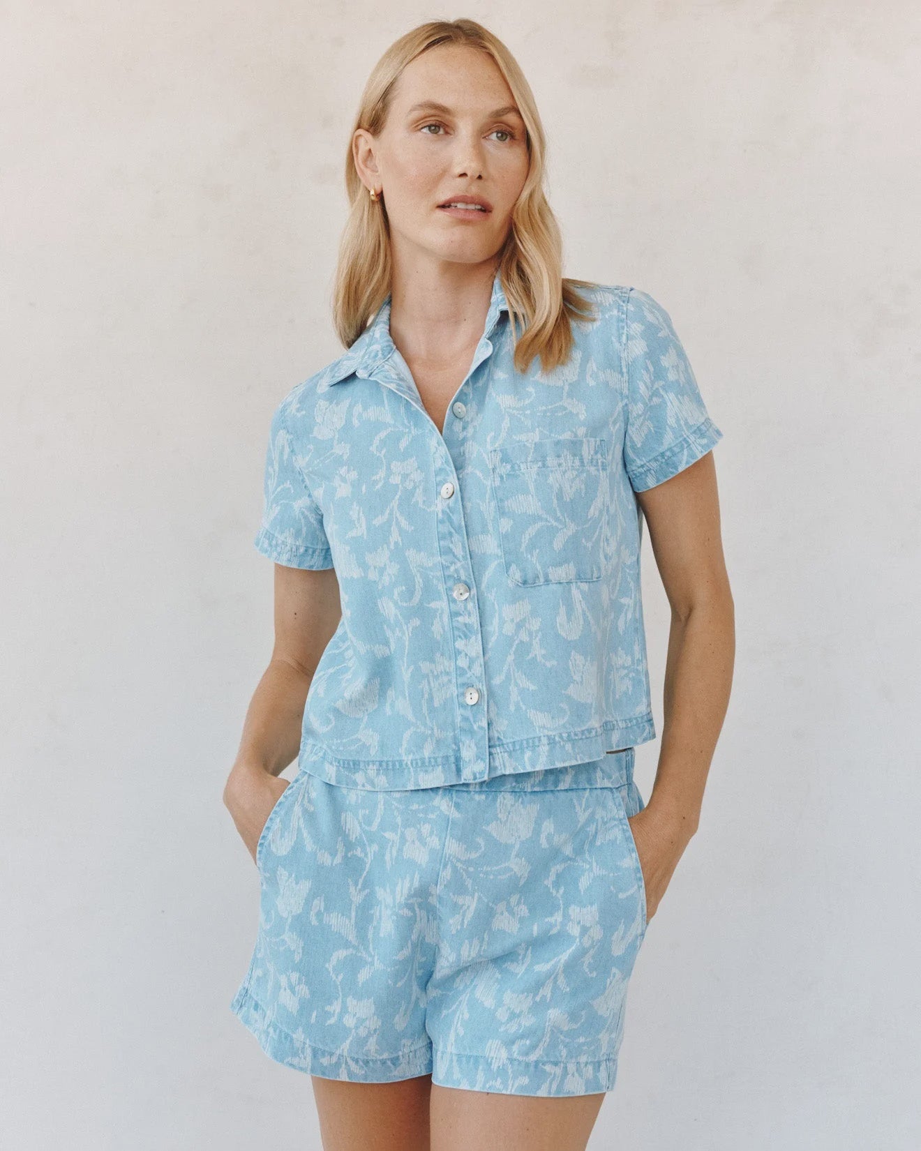 Bella Dahl | Short Sleeve Pocket Button Down | Vagabond | Apparel | Boutique