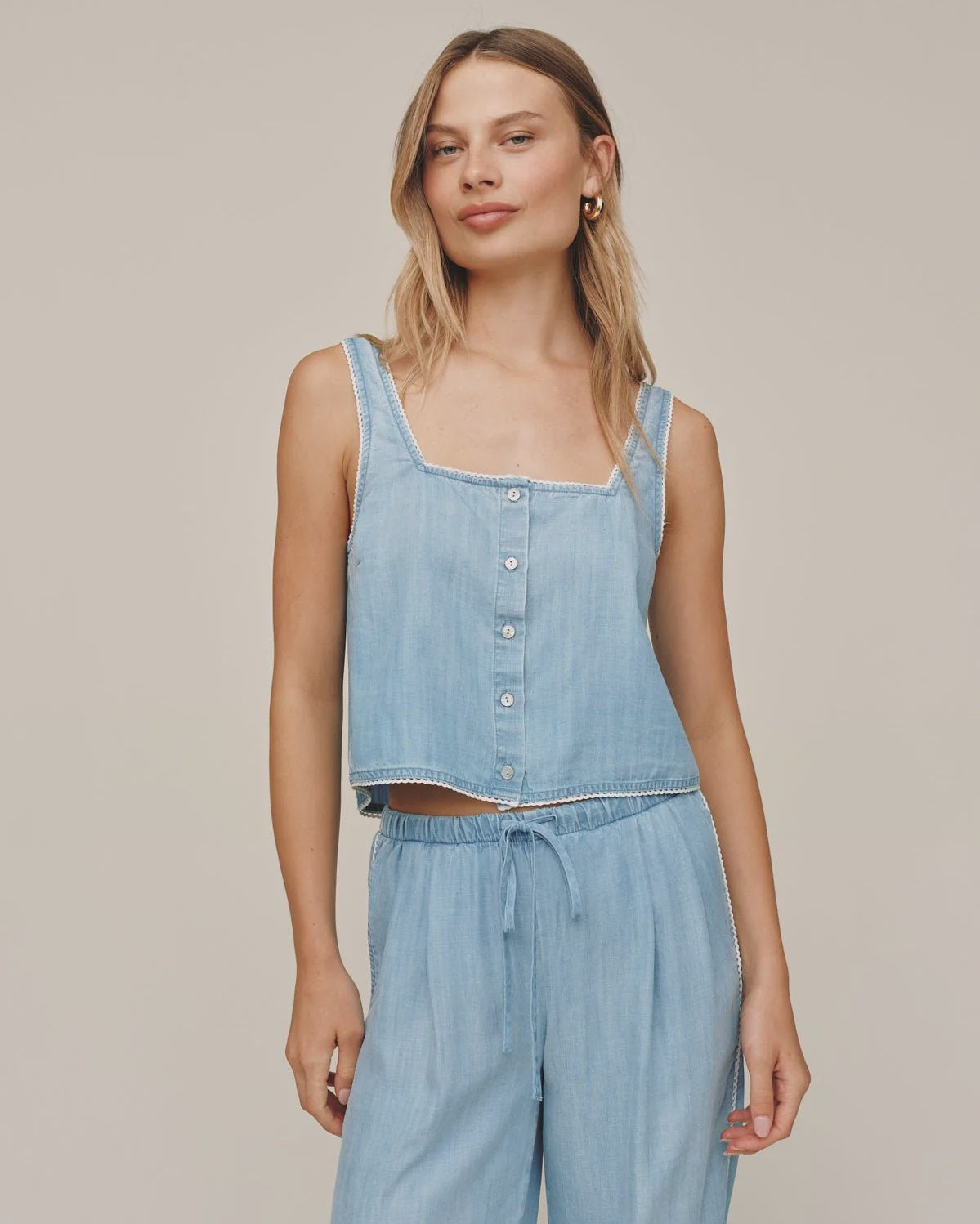 Bella Dahl | Square Neck Button Front Tank | Vagabond | Apparel | Boutique