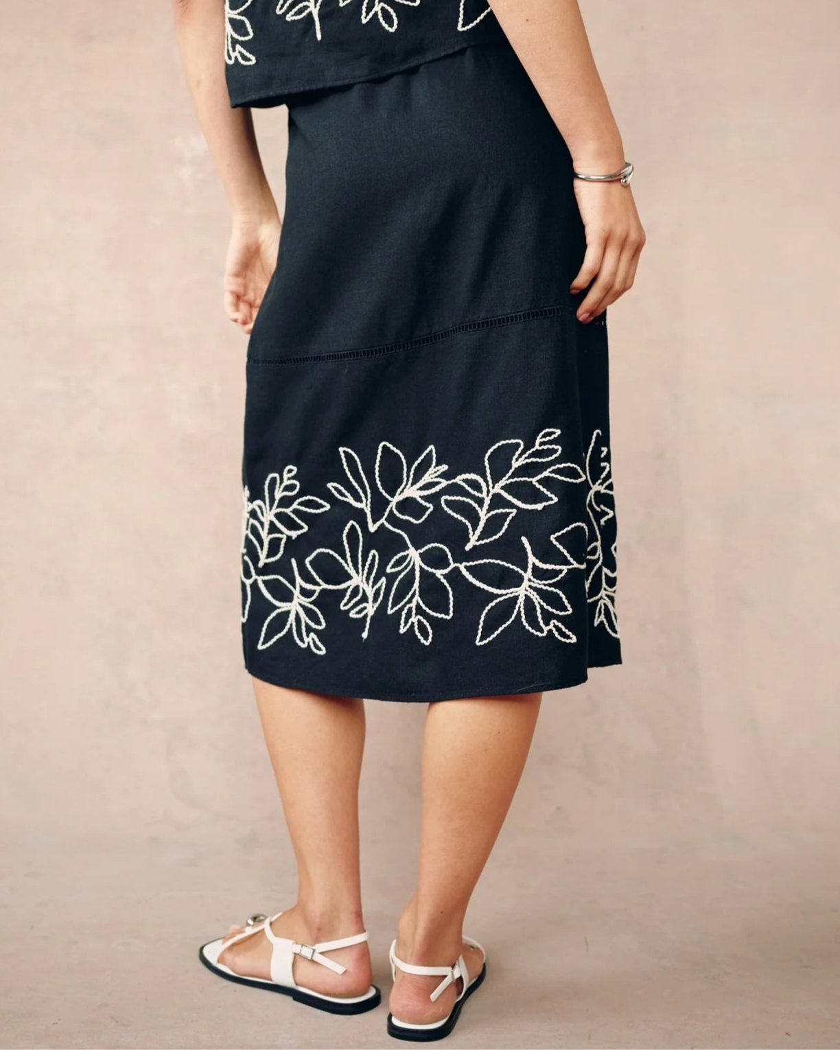 Bella Dahl | Ladder Trim Midi Skirt | Vagabond | Apparel | Boutique