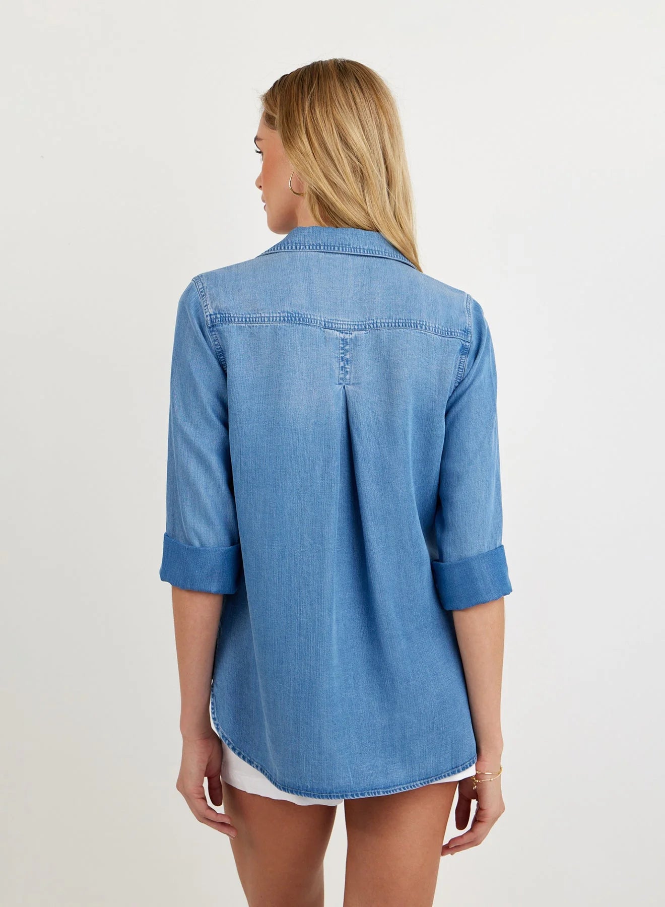 Bella Dahl | Shirt Tail Button Down | Back | Vagabond | Apparel | Boutique