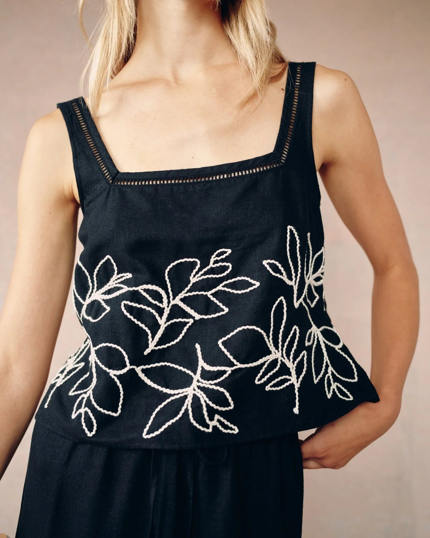 Bella Dahl | Square Neck Ladder Trim Top | Vagabond | Apparel | Boutique