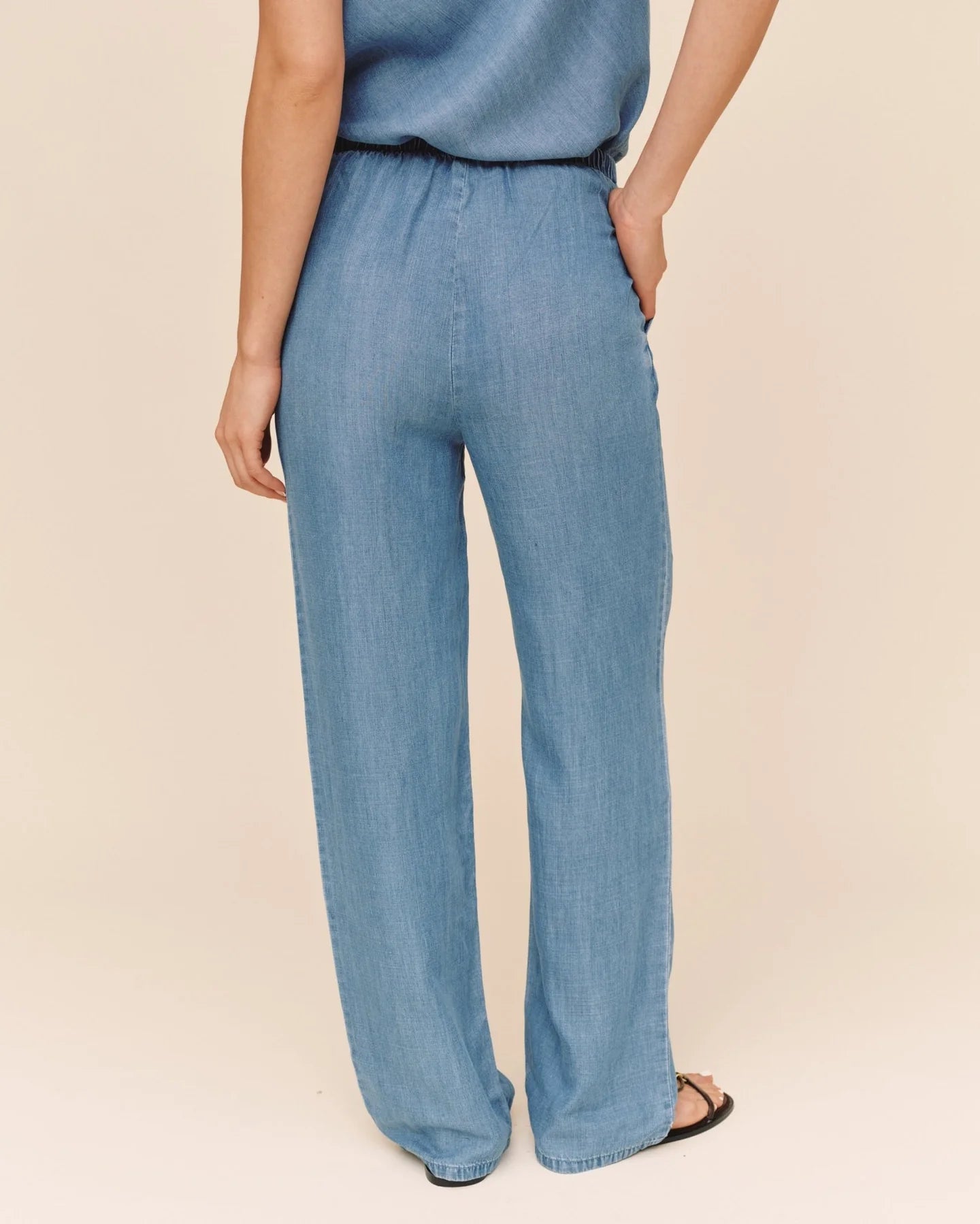 Bella Dahl | Wide Leg Drawstring Pant | Back | Vagabond | Apparel | Boutique