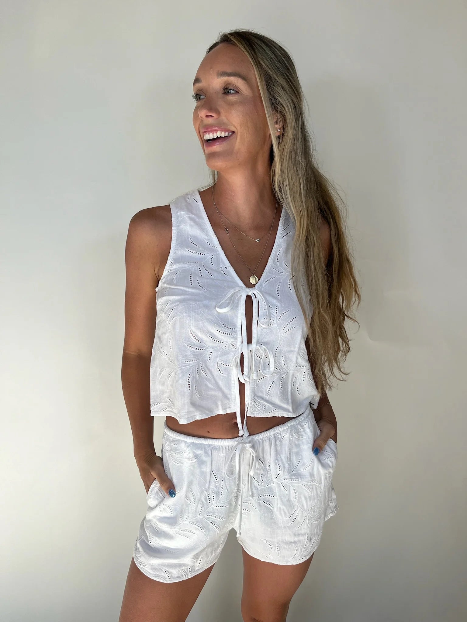 Bella Dahl | Beach Short | White | Vagabond | Apparel | Boutique