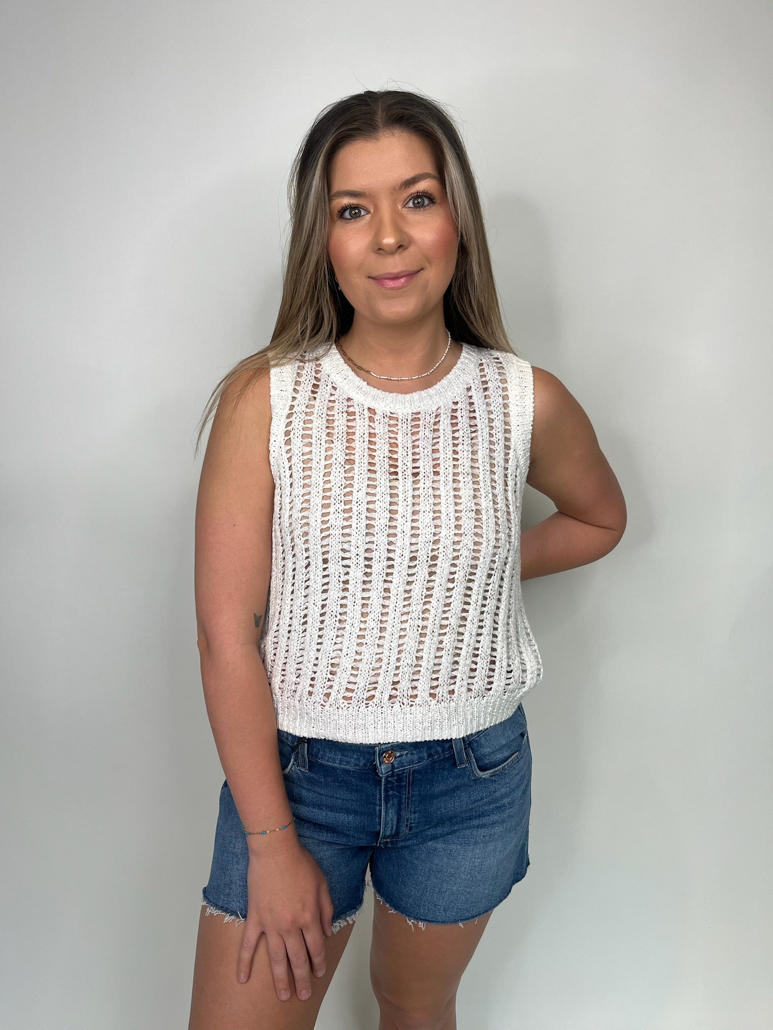 Bella Dahl Crew Neck Vest | Vagabond Apparel Boutique