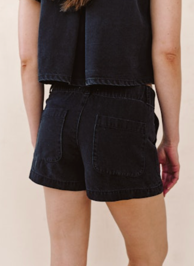 Bella Dahl | Elle Playa Trouser Short | Black | Back | Vagabond | Apparel | Boutique