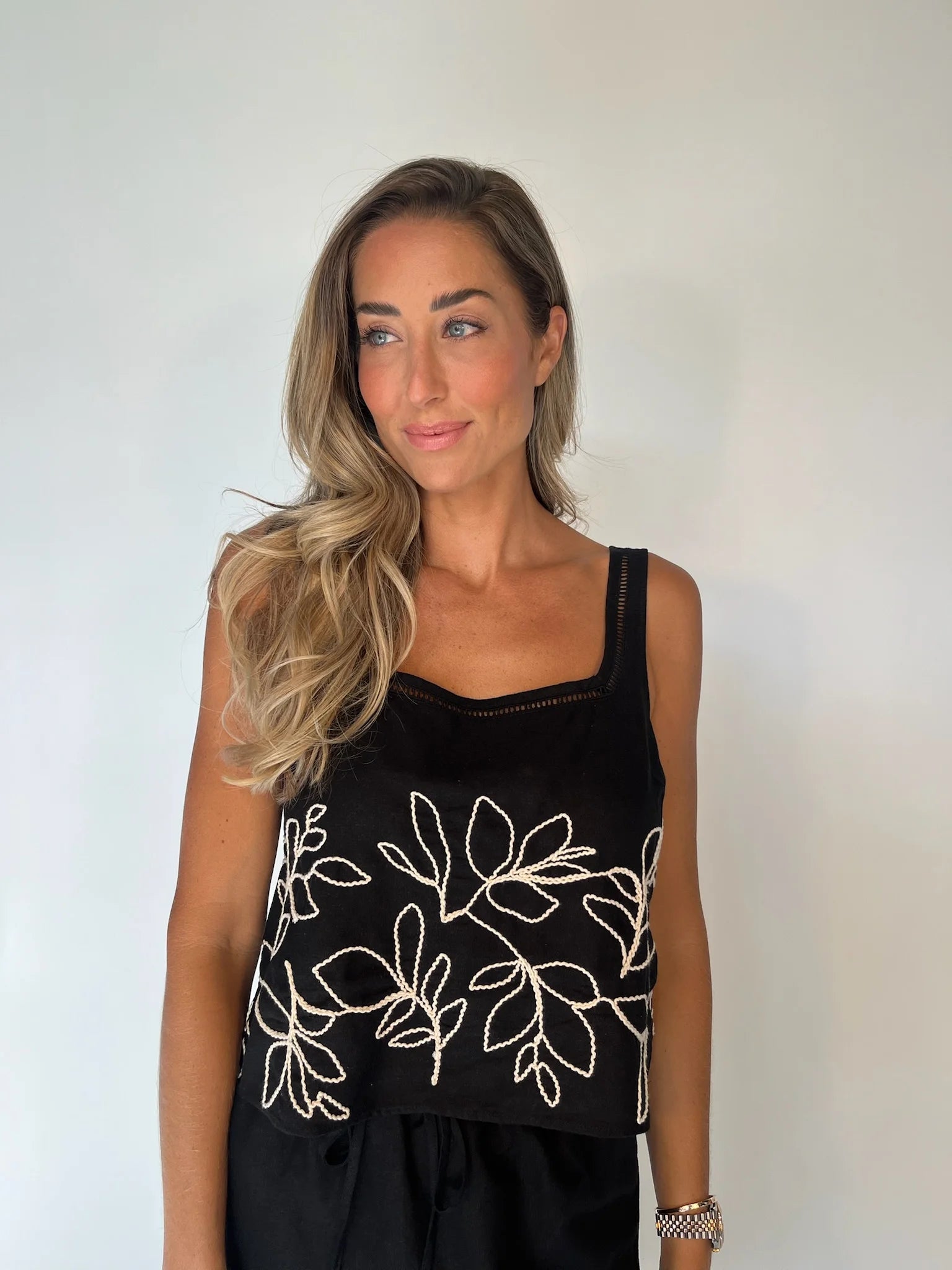 Bella Dahl | Square Neck Ladder Trim Top | Vagabond | Apparel | Boutique