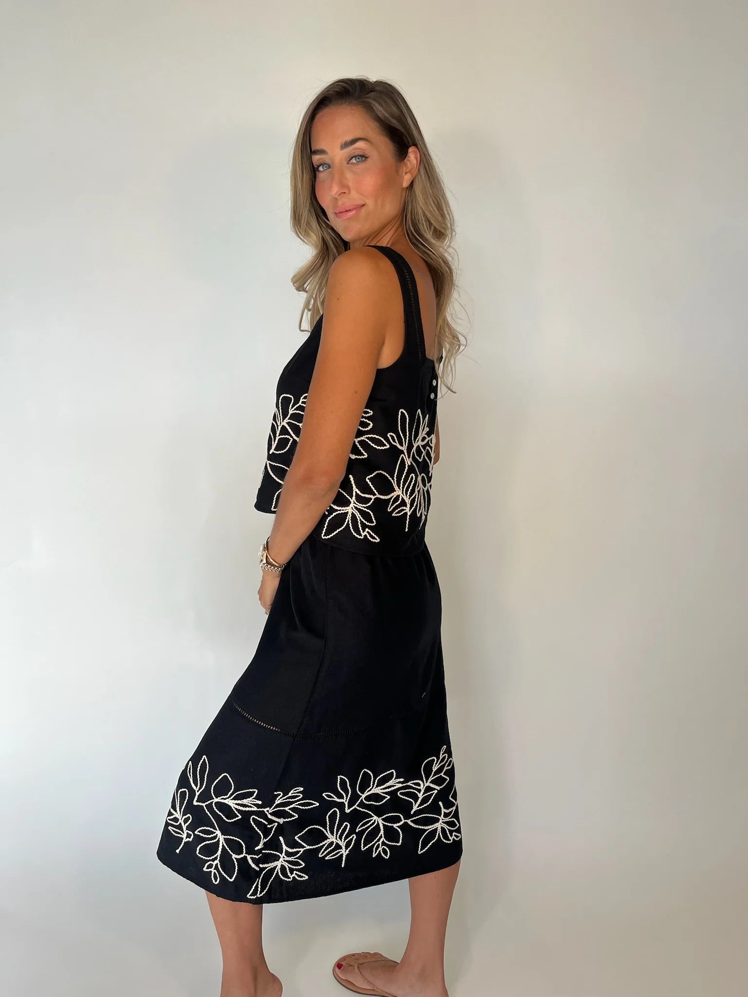 Bella Dahl | Square Neck Ladder Trim Top | Vagabond | Apparel | Boutique