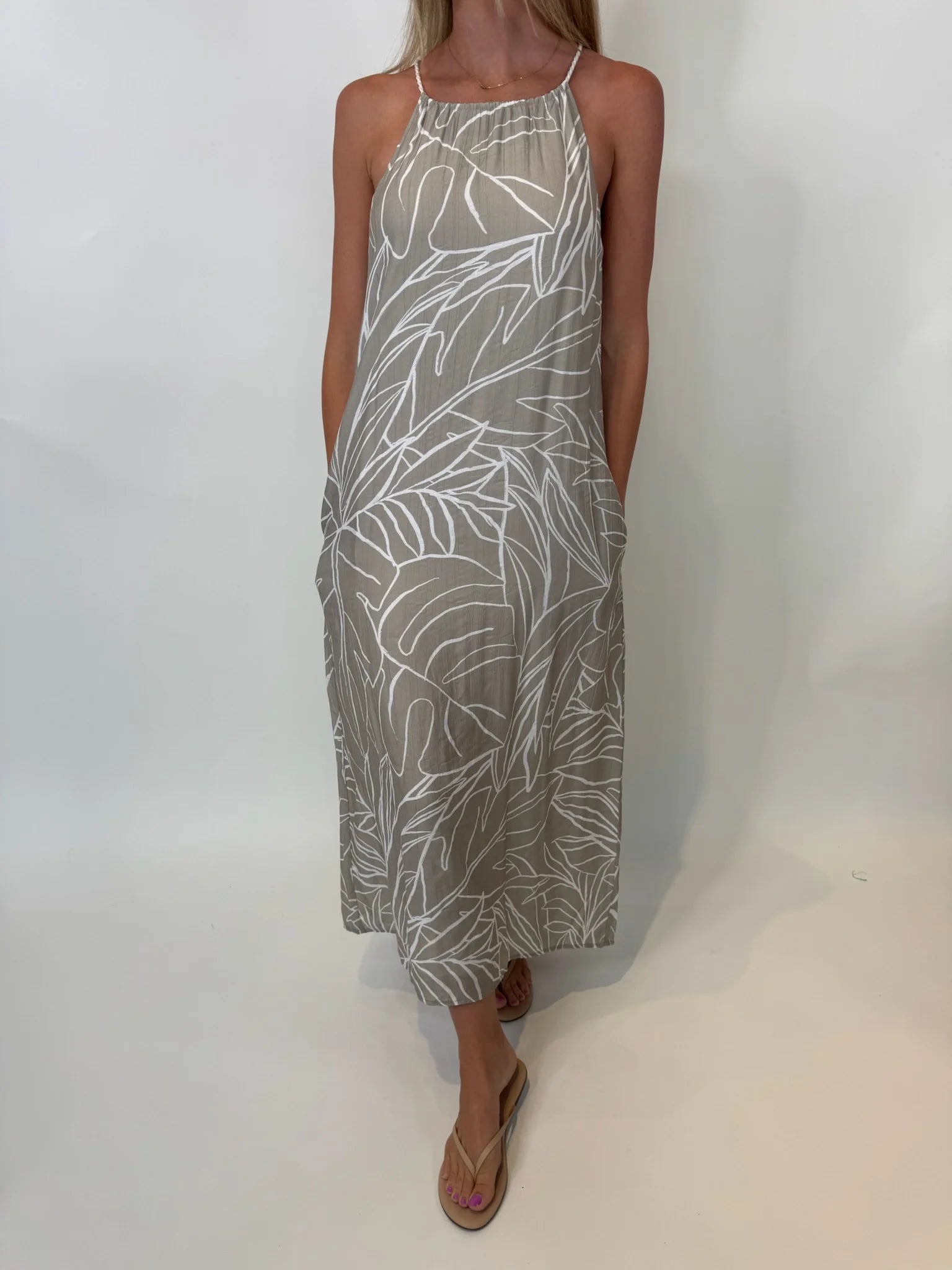 Bella Dahl | Maxi Halter Dress | Front | Vagabond | Apparel | Boutique