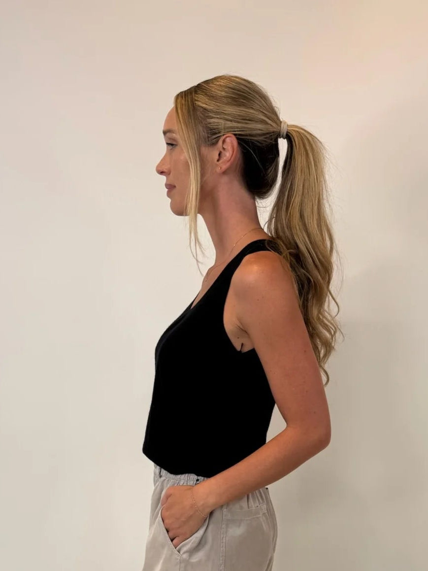 Bella Dahl | Scoop Neck Tank | Black | Side | Vagabond | Apparel | Boutique