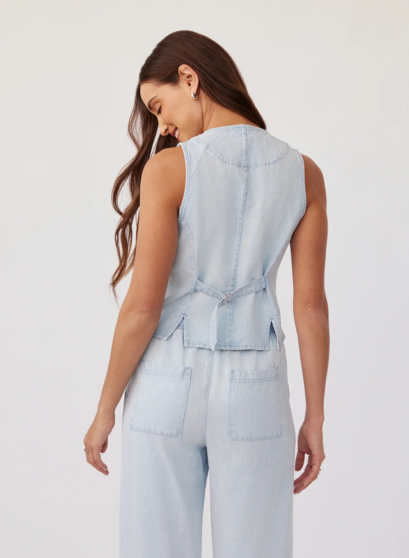 Bella Dahl | Scoop Neck Vest | Oasis Spray | Vagabond | Apparel | Boutique