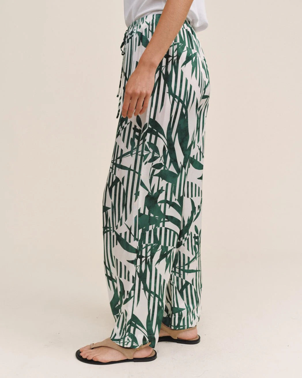 Bella Dahl | Wide Leg Pant With Wide Hem | Vagabond | Apparel | Boutique