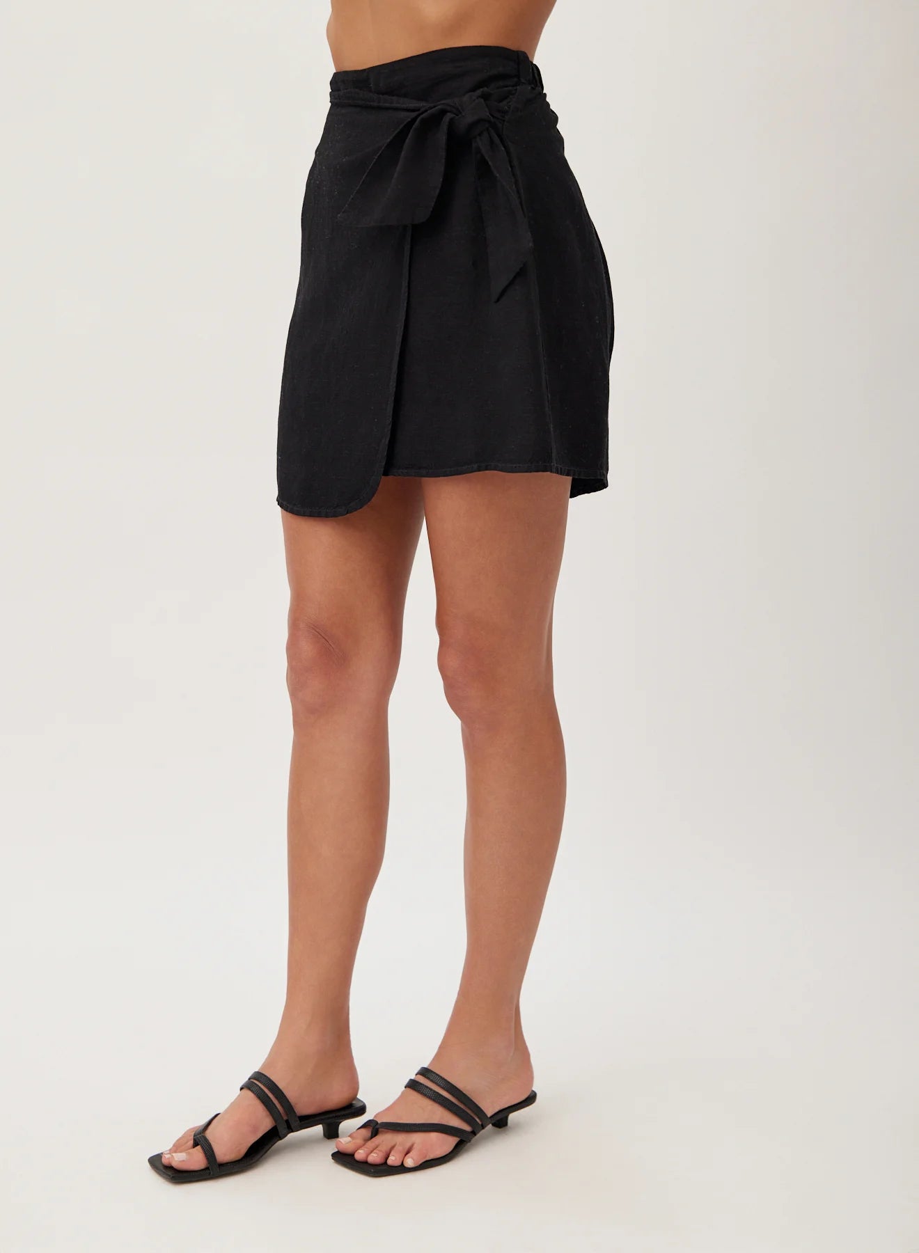 Bella Dahl | Wrap Sarong Mini Skirt | Vagabond | Apparel | Boutique