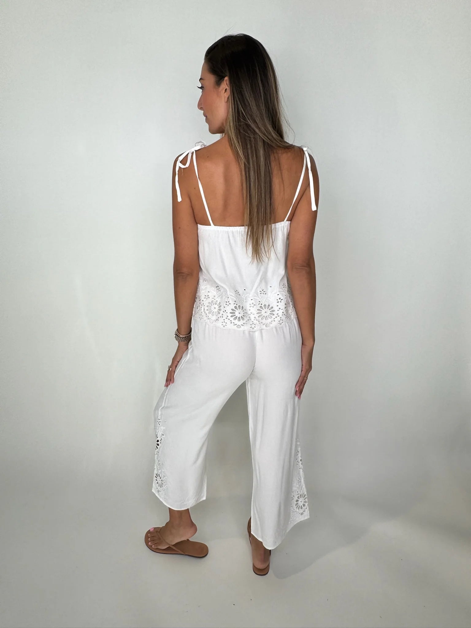 Bobi || Eyelet | Pant | White | Vagabond | Apparel | Boutique