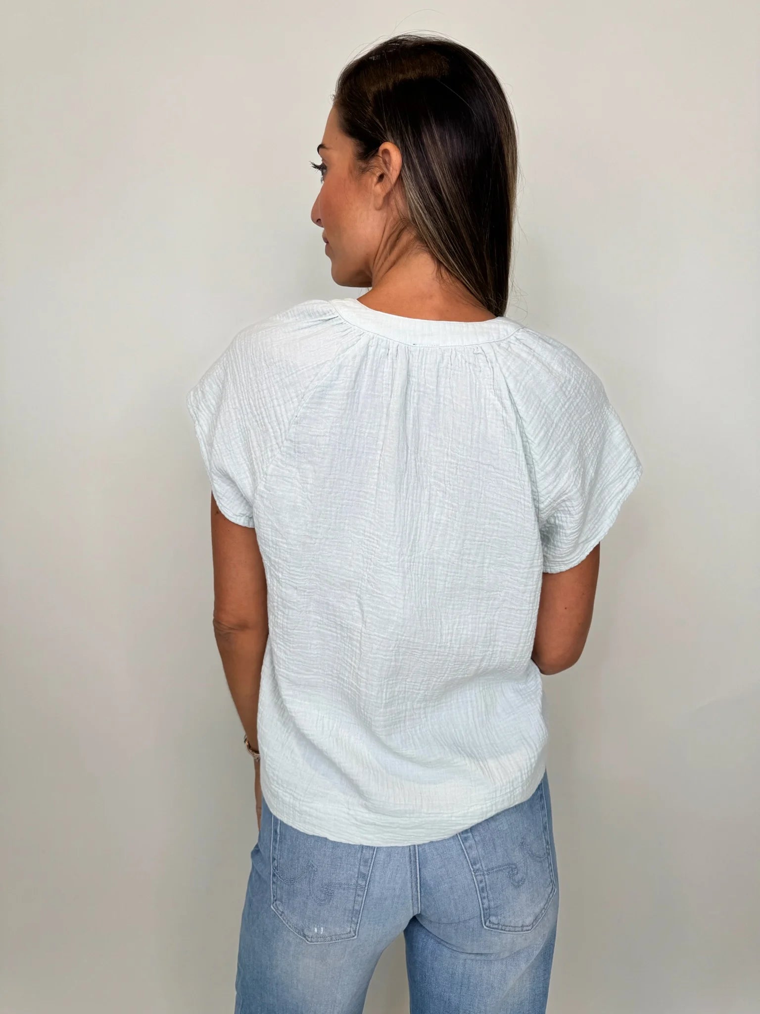 Bobi | Raglan | Flutter | Top | Blue | Back | Vagabond | Apparel | Boutique