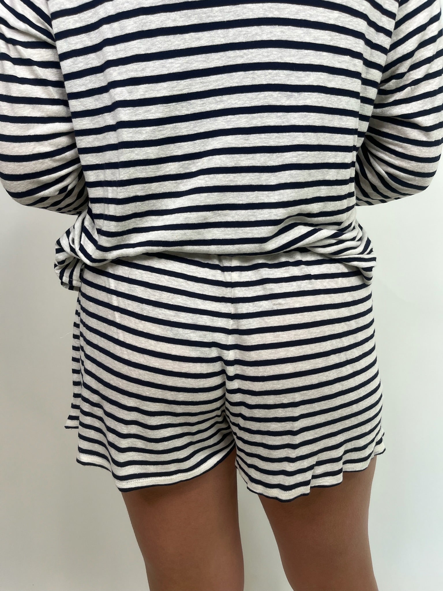 Bobi Small Waistband Short W/ Pockets | Vagabond Apparel Boutique