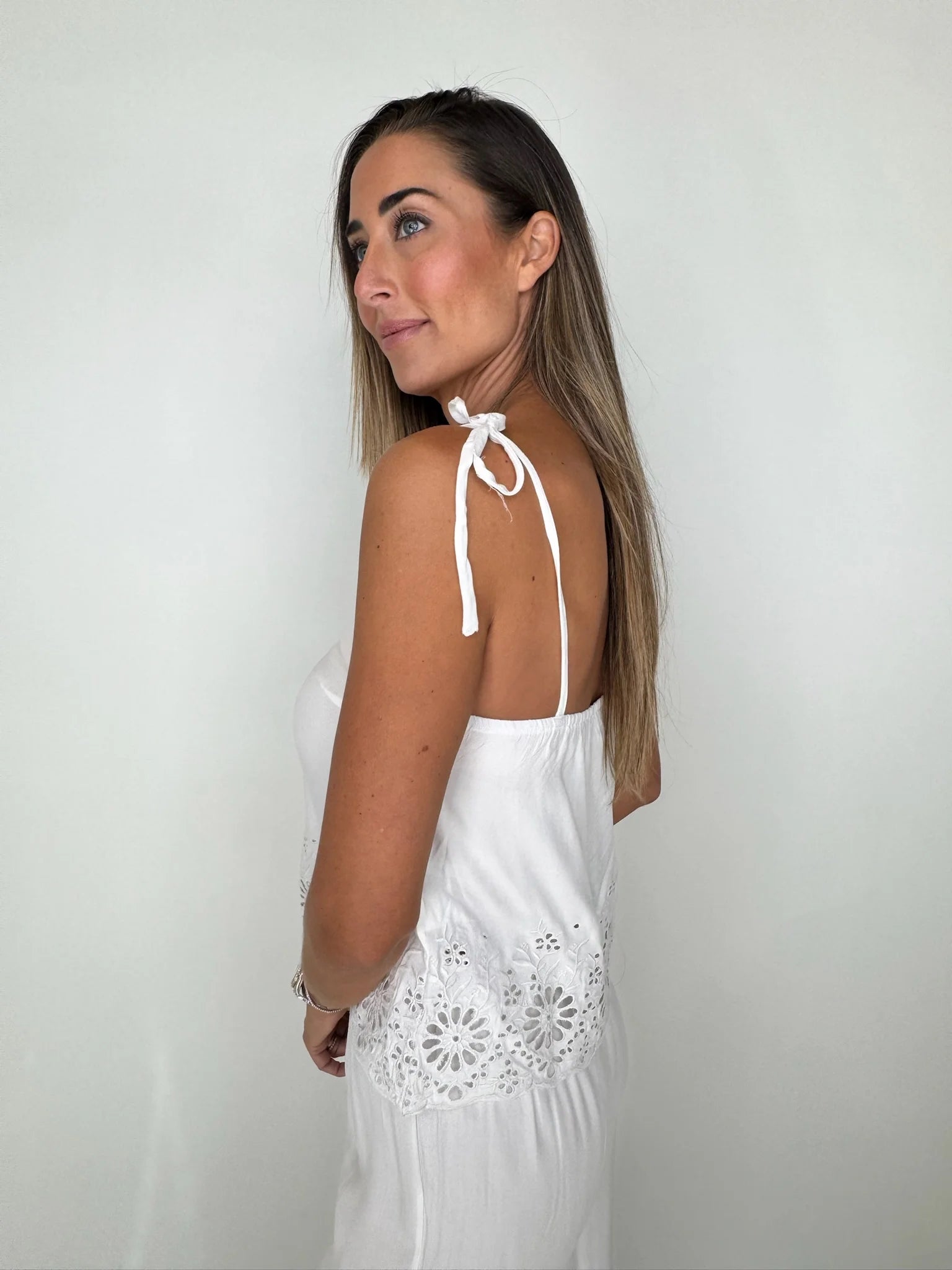 Bobi | Square | Neck | Cami | White | Vagabond | Apparel | Boutique