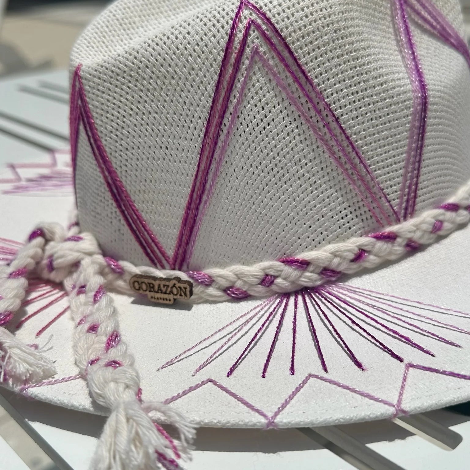 Corazon Playero | Kid Isabella Hat | On Purple | Vagabond | Apparel | Boutique