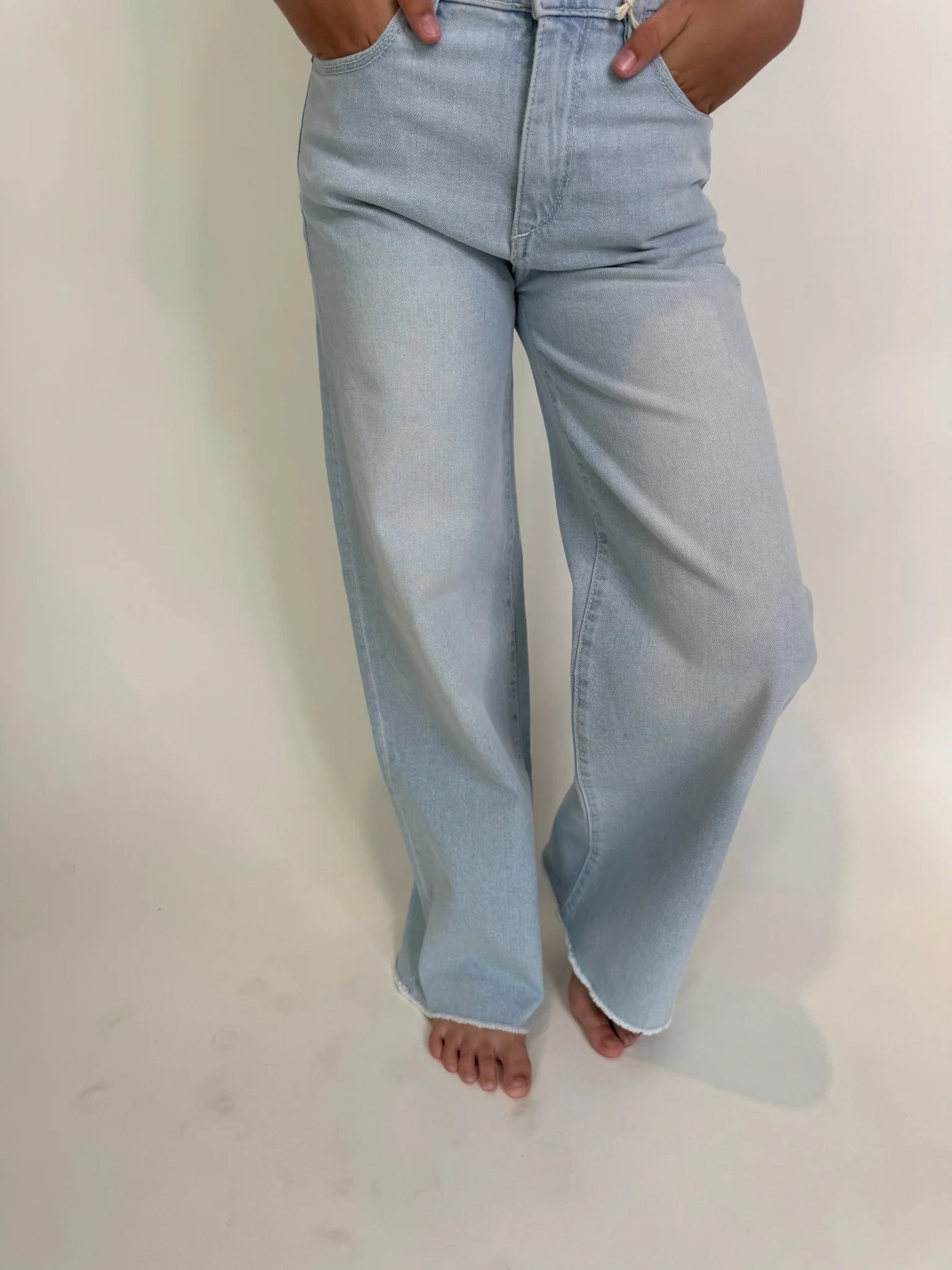 DL1961 | Girl | Lily | Wideleg | Poolside | Front | Vagabond | Apparel | Boutique