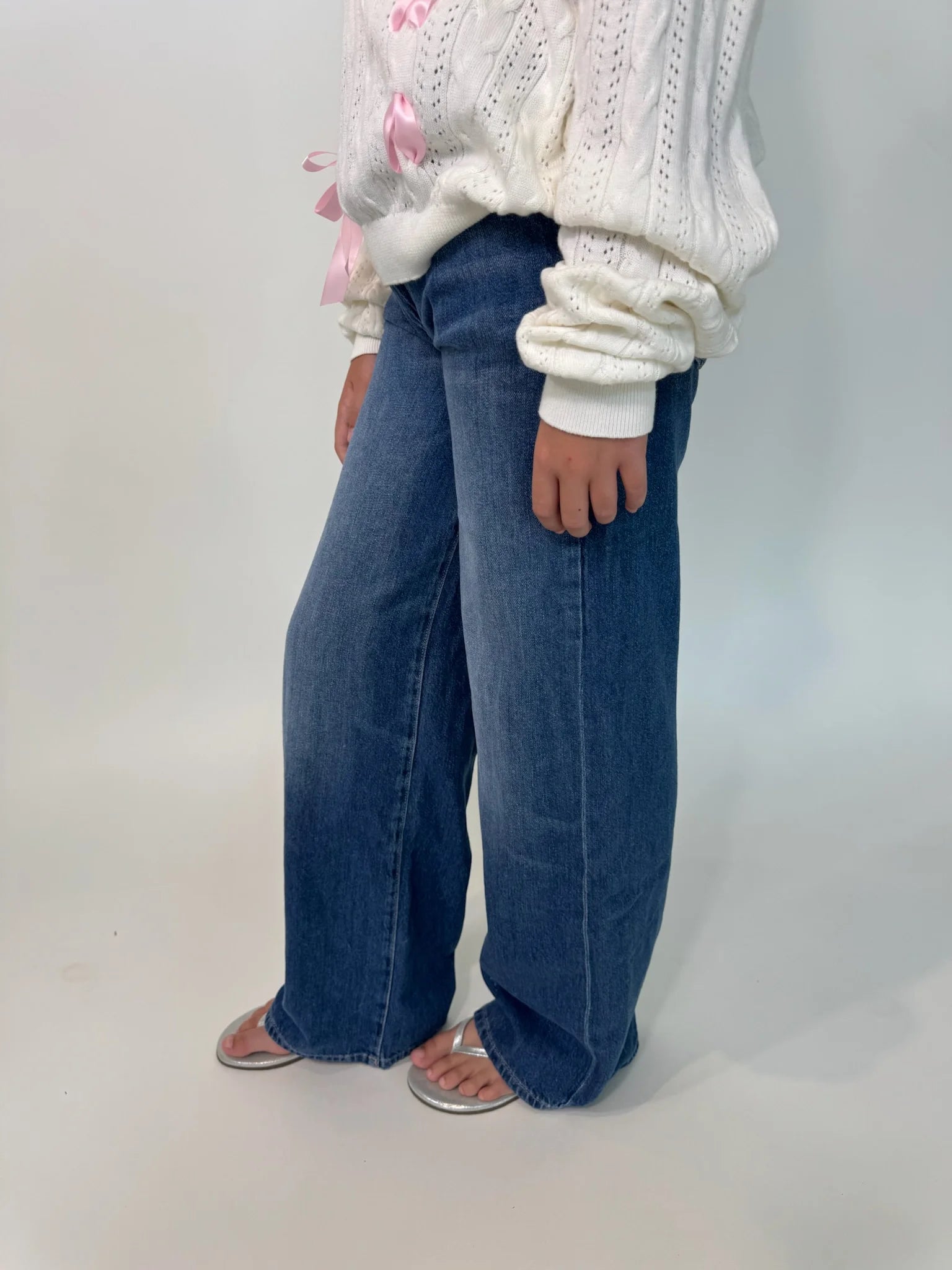 DL1961 | Girl Nini Wide Leg Low Rise Jean | Model | Side | Vagabond | Apparel | Boutique