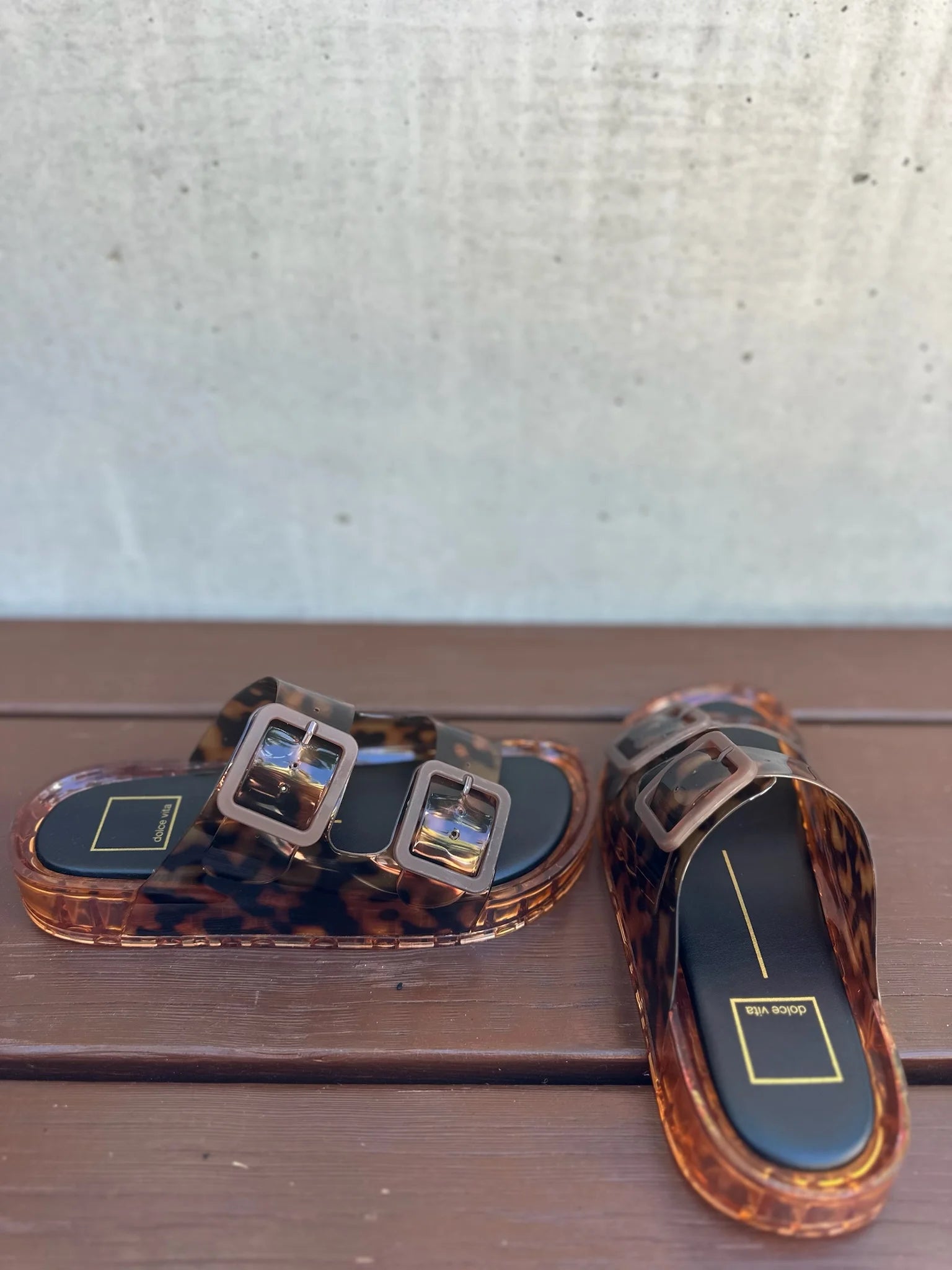 Dolce Vita | Julio Vinyl Tortoise | Back | Vagabond | Apparel | Boutique