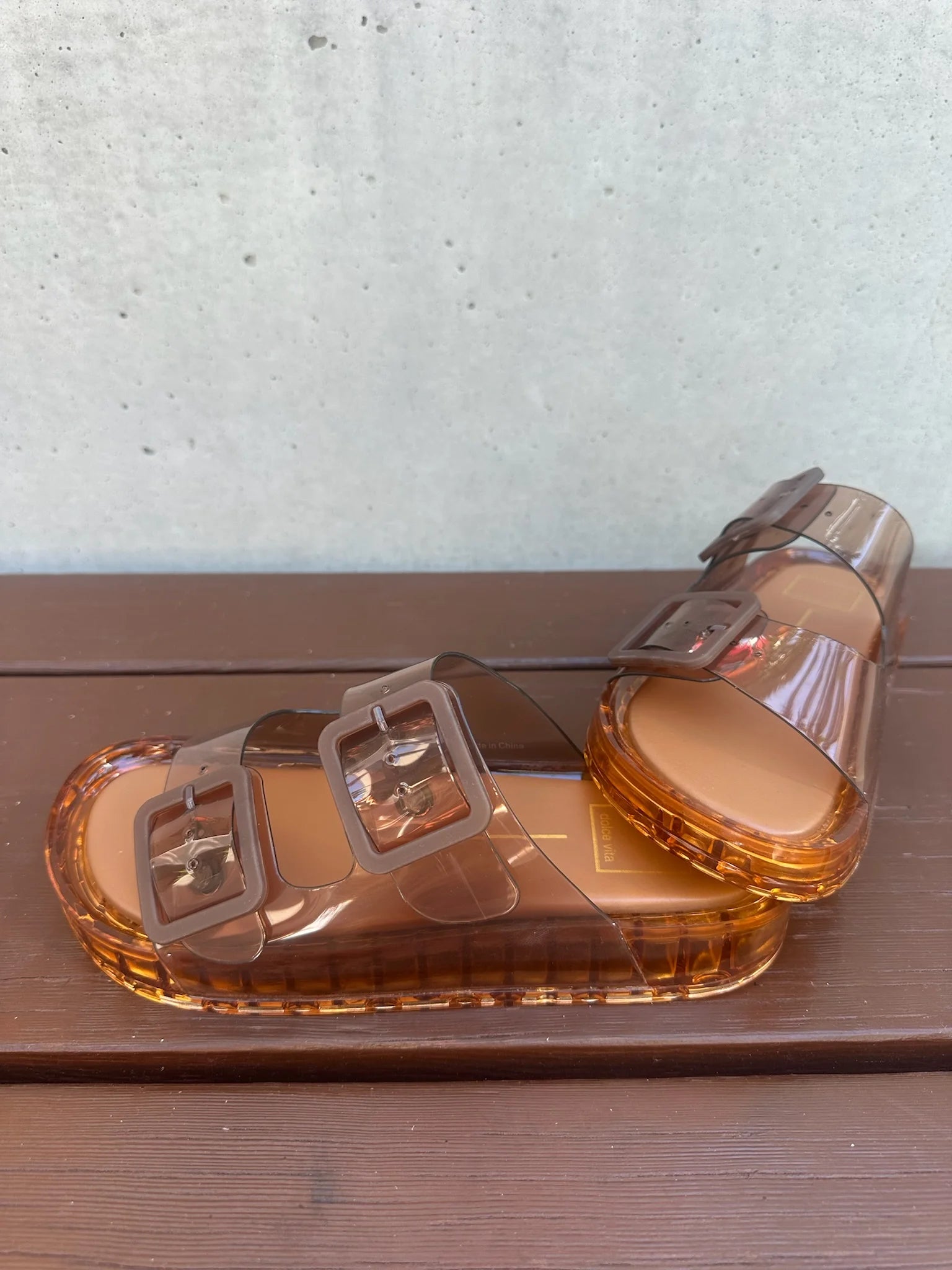 Dolce Vita | Julio Vinyl Whisky | Side | Vagabond | Apparel | Boutique