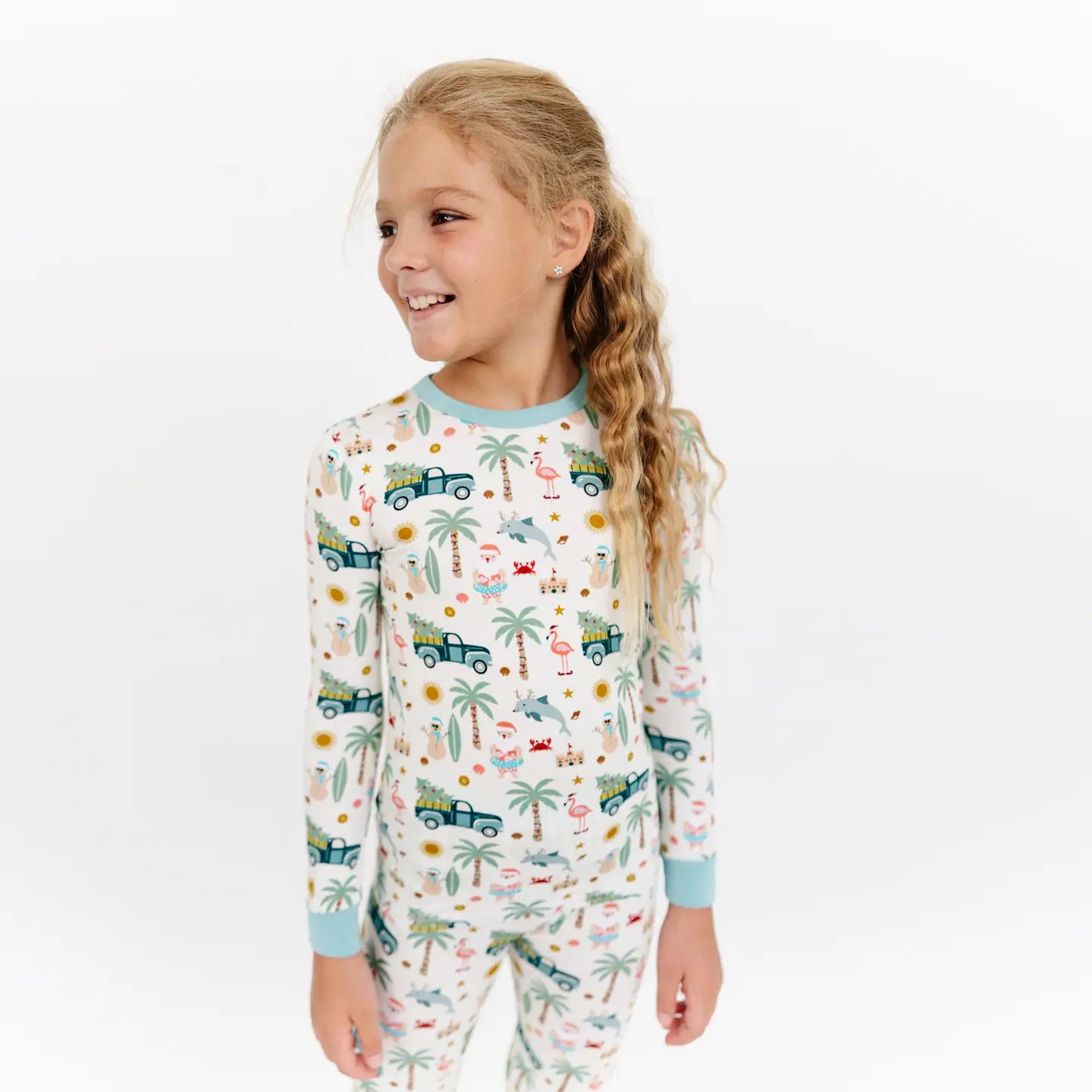 Emerson & Friends | Coastal Christmas PJ Set | Close | Vagabond | Apparel | Boutique