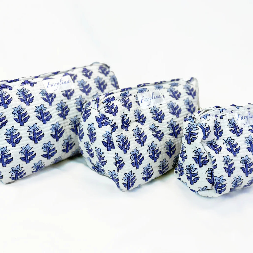Farylina | Toiletry Set | Navy Flower | Vagabond | Apparel | Boutique