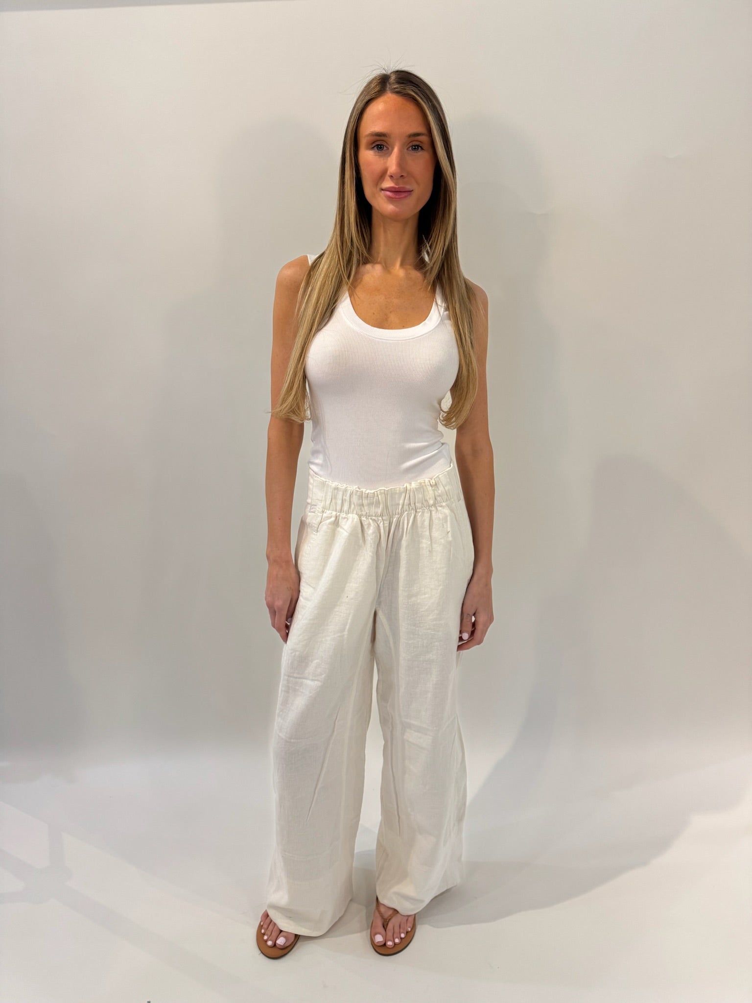 Free People | Days End Linen Pull On Pants | Model Front | Vagabond | Apparel | Boutique