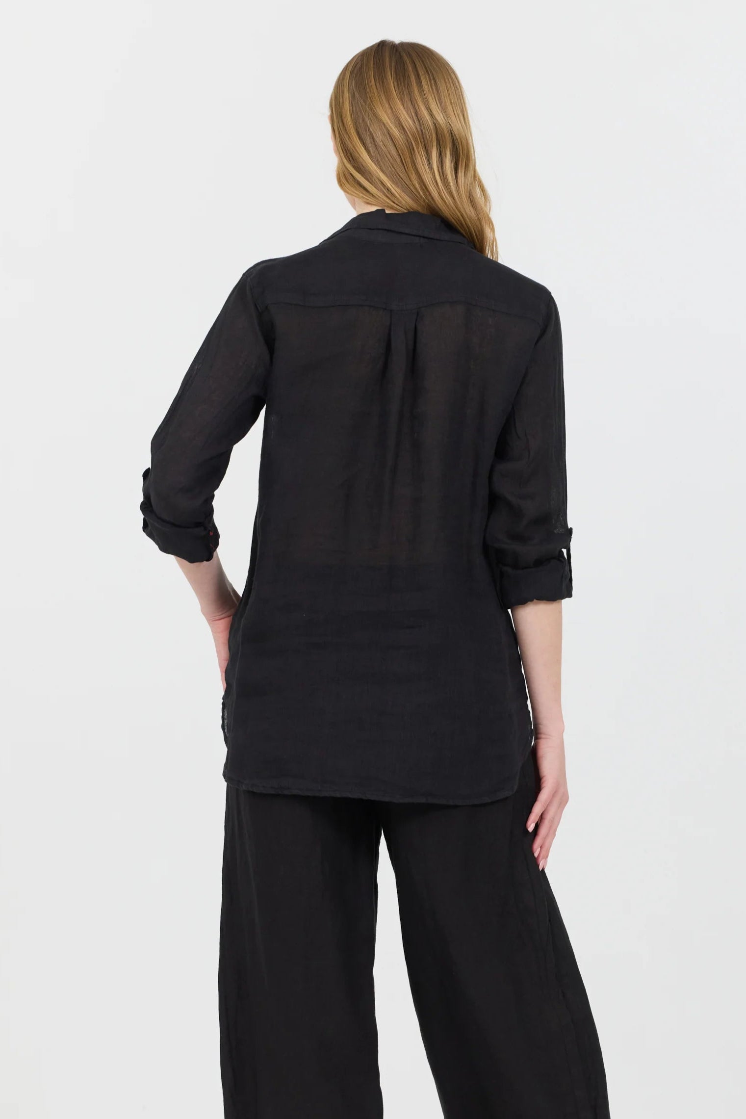 Fresh Laundry | Long Sleeve Linen Button Up | Black | Back | Vagabond | Apparel | Boutique