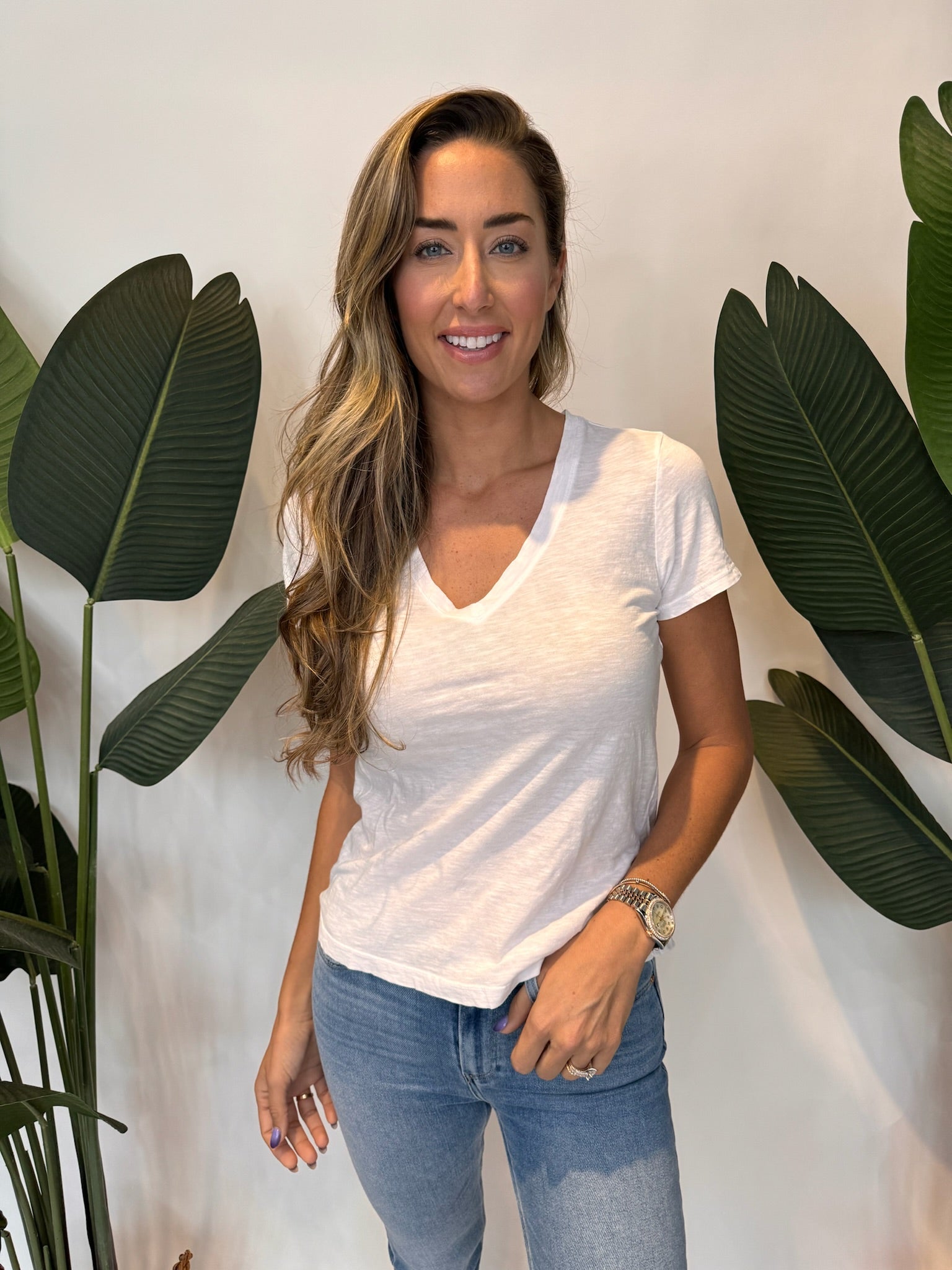 Sundry V-Neck Tee | Vagabond Apparel Boutique