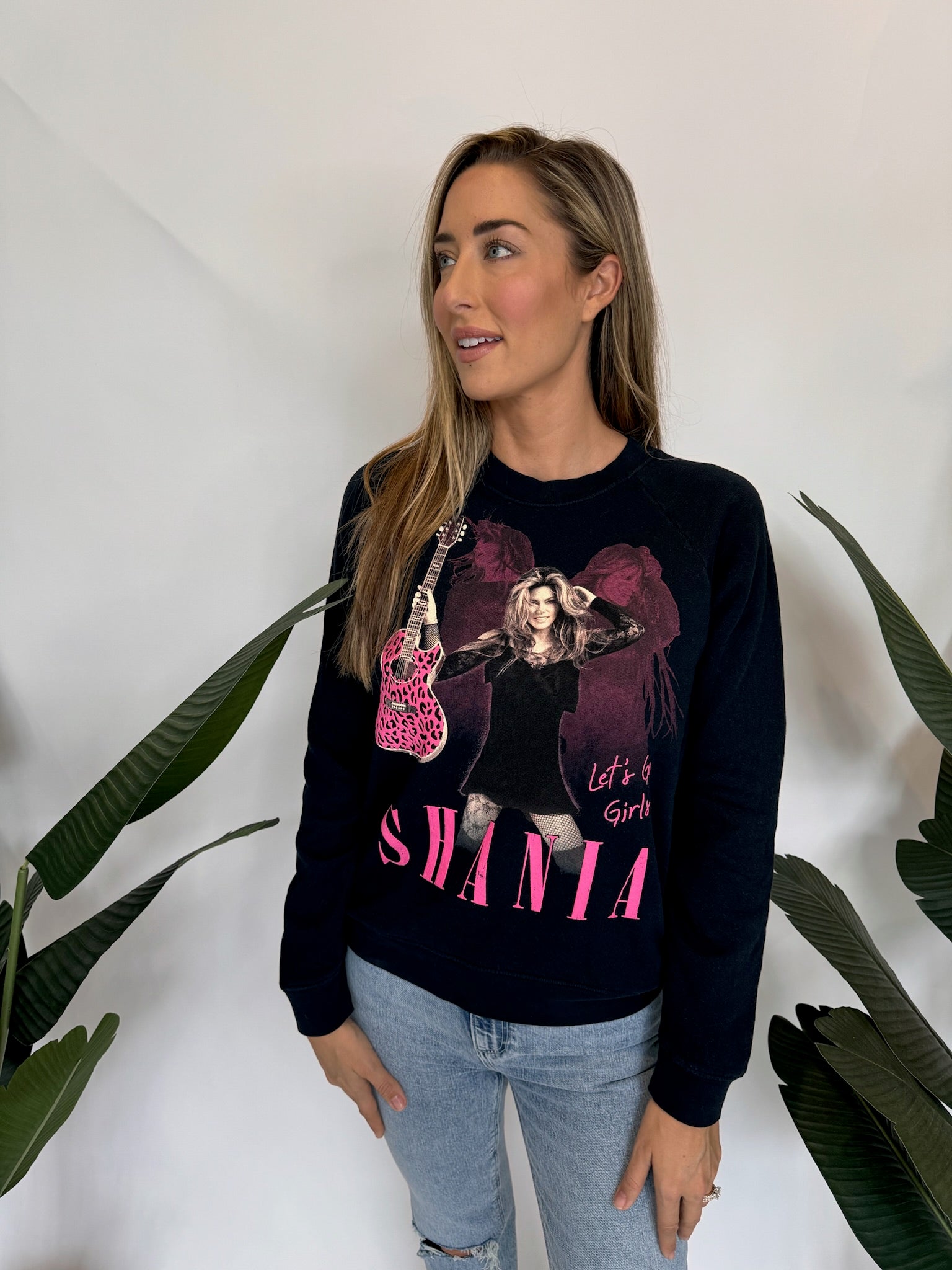 Daydreamer Shania Twain Leopard Guitar Vintage Sweatshirt