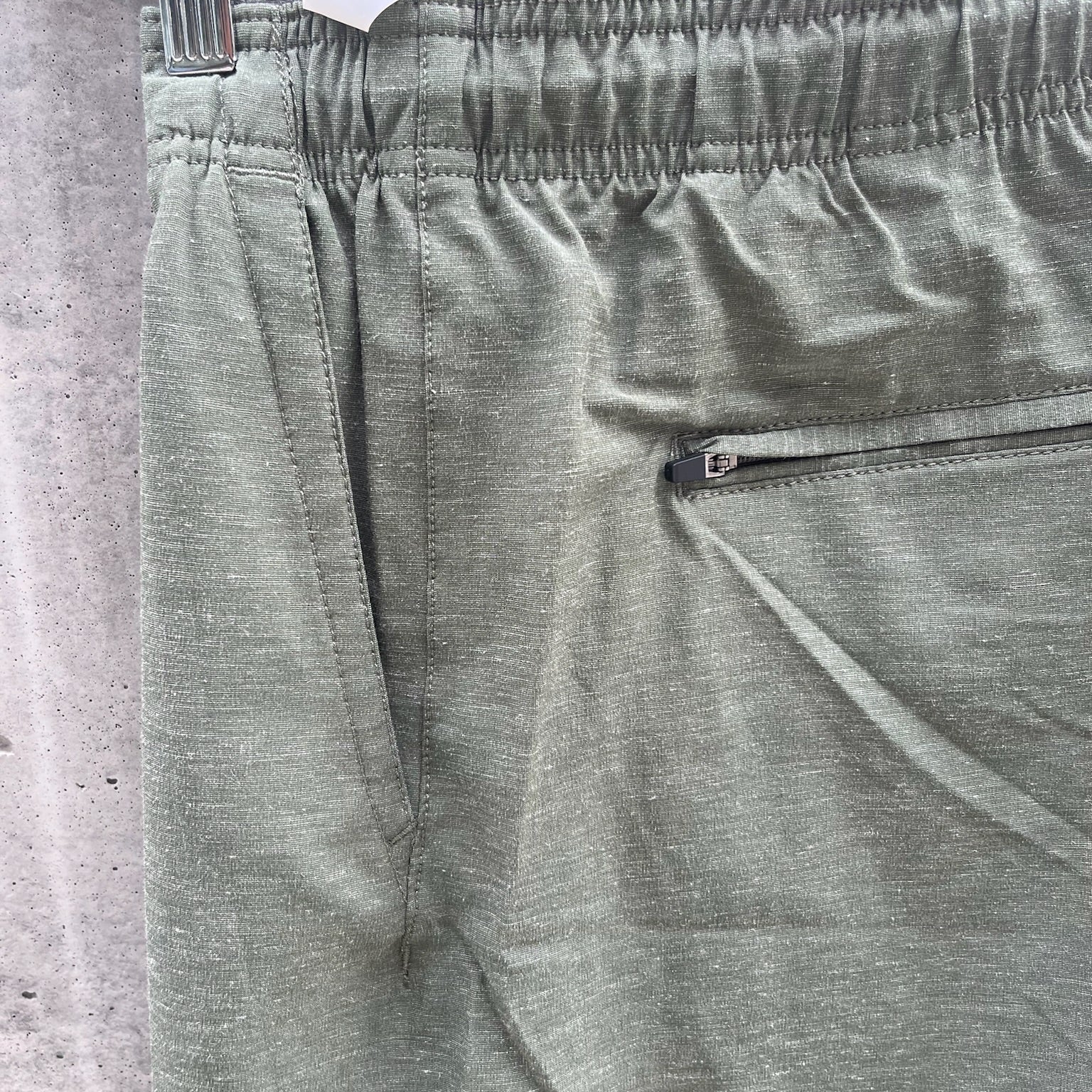 Vissla Hemp No See Ums Eco 18" Elastic Walkshort | Vagabond Apparel Boutique