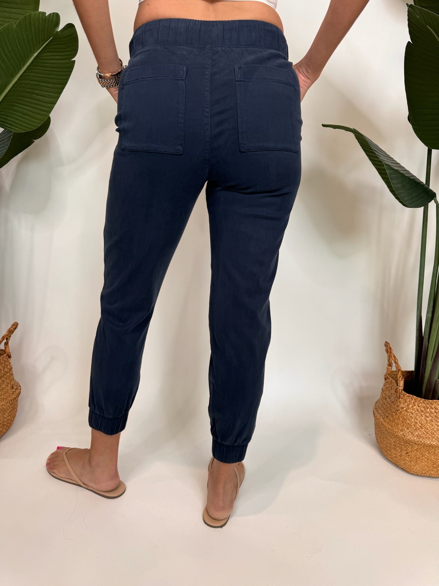 Bella Dahl Pocket Jogger Endless Sea | Vagabond Apparel Boutqiue