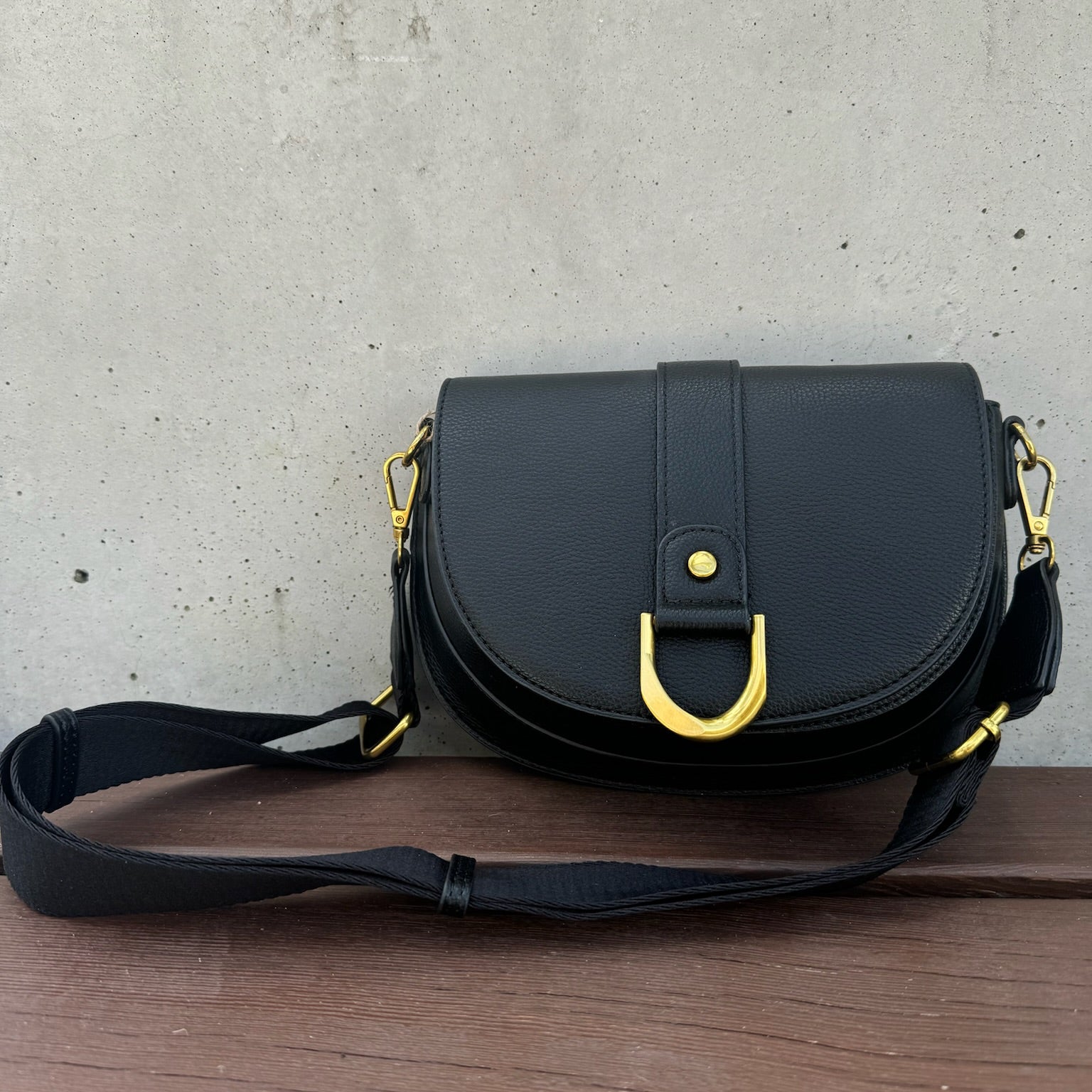 Mimi Allie Saddle Crossbody Bag | Vagabond Apparel Boutique