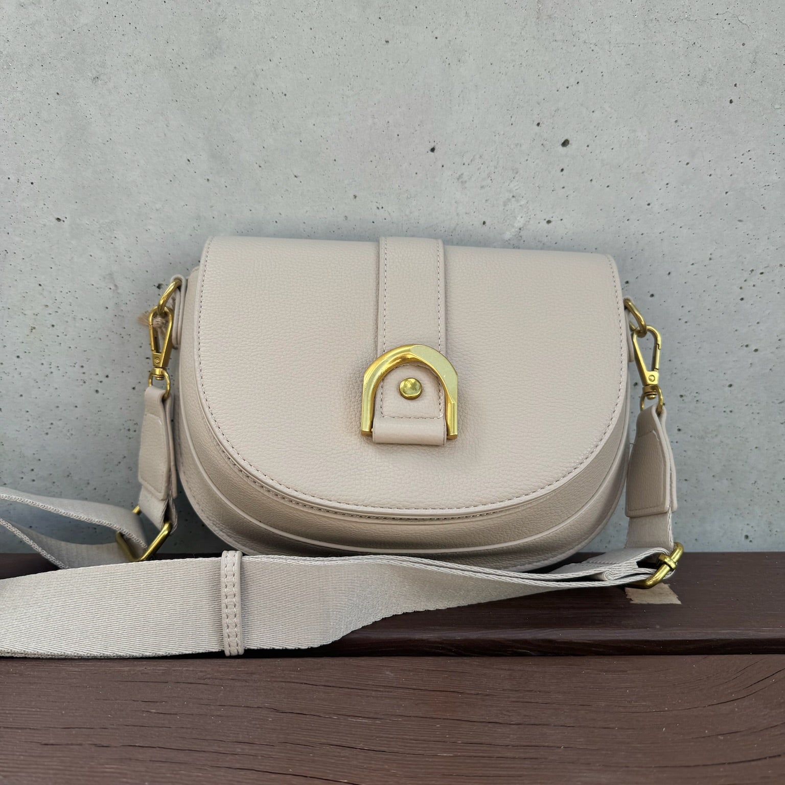 Mimi Allie Saddle Crossbody Bag | Vagabond Apparel Boutique