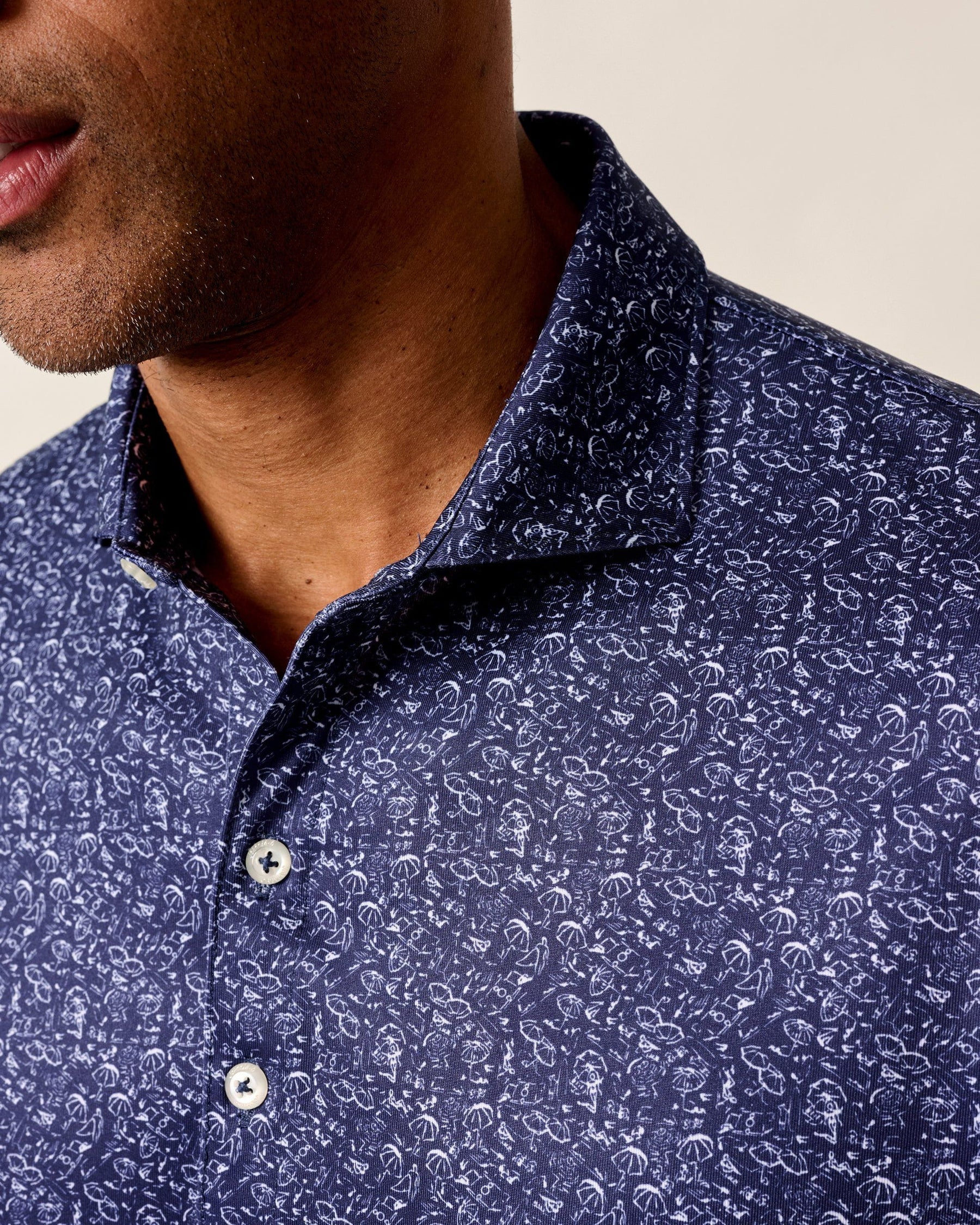 Johnnie O. | Boggings Performance Polo | Close | Vagabond | Apparel | Boutique