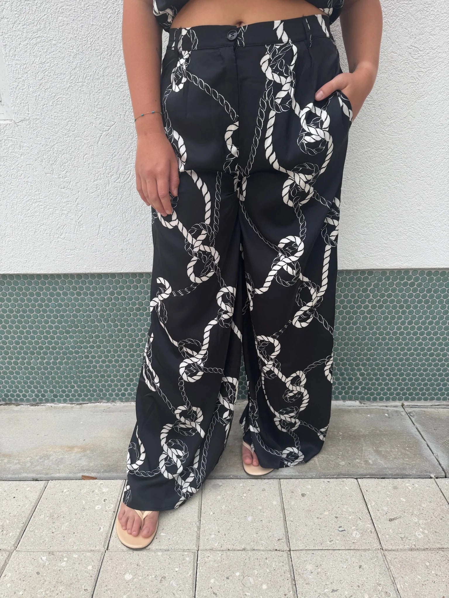 KLD | Printed Satin Wide Leg Pants | Front| Vagabond | Apparel | Boutique