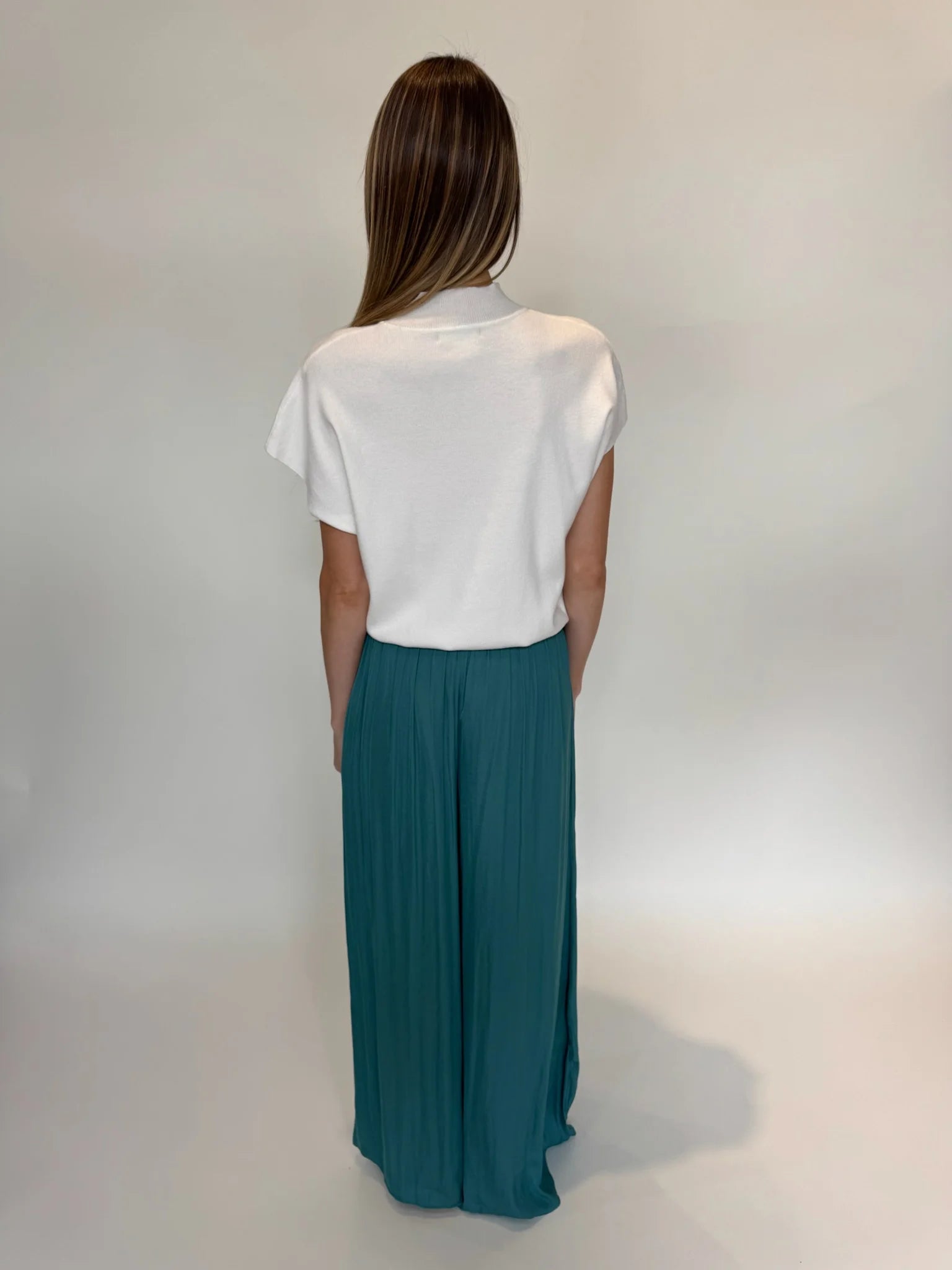 KLD | S/S Drop Shoulder Sweater | Full | Back | Vagabond | Apparel | Boutique