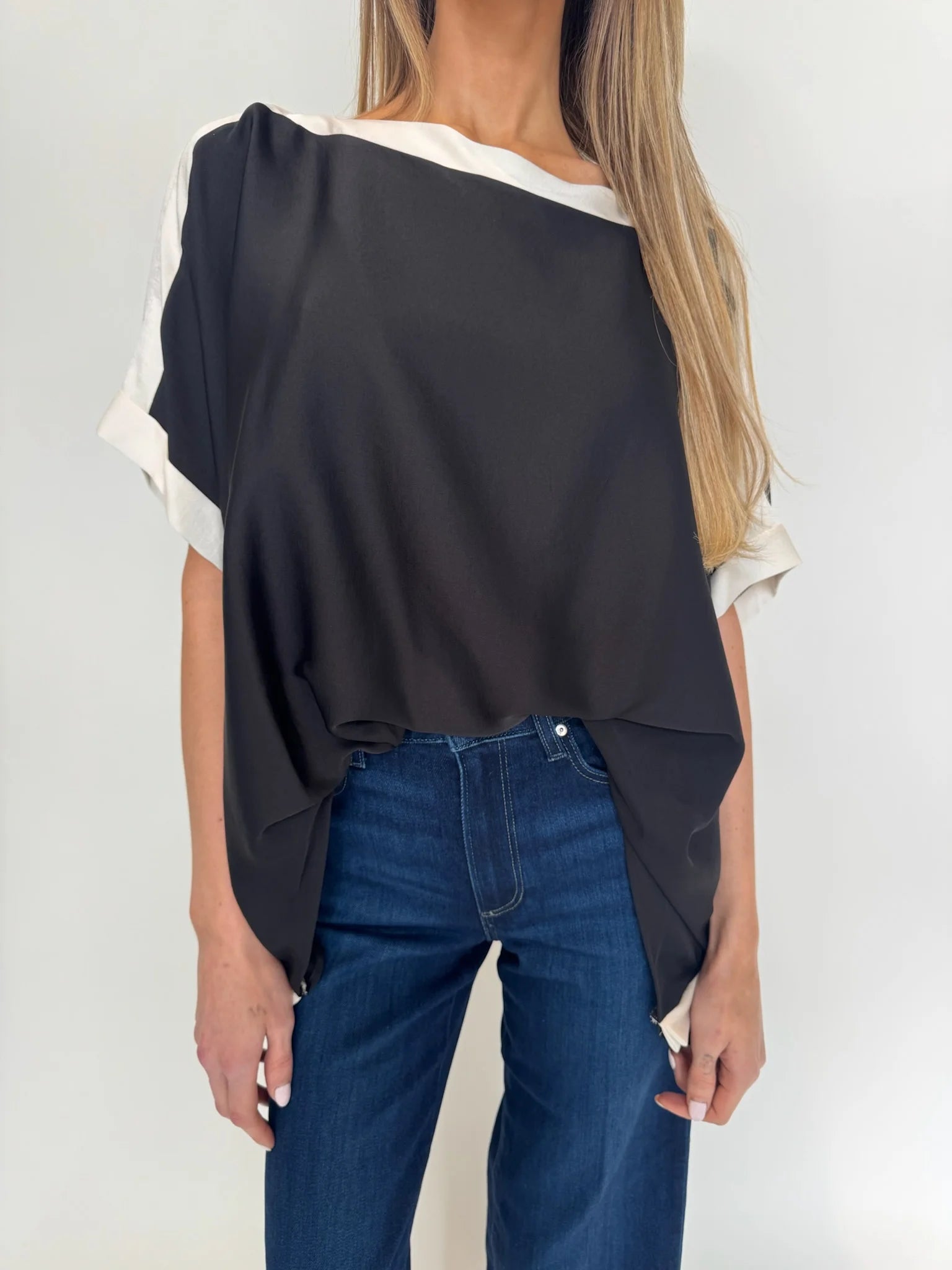 KLD | Washed Satin Contrast Band Blouse | Close | Vagabond | Apparel | Boutique