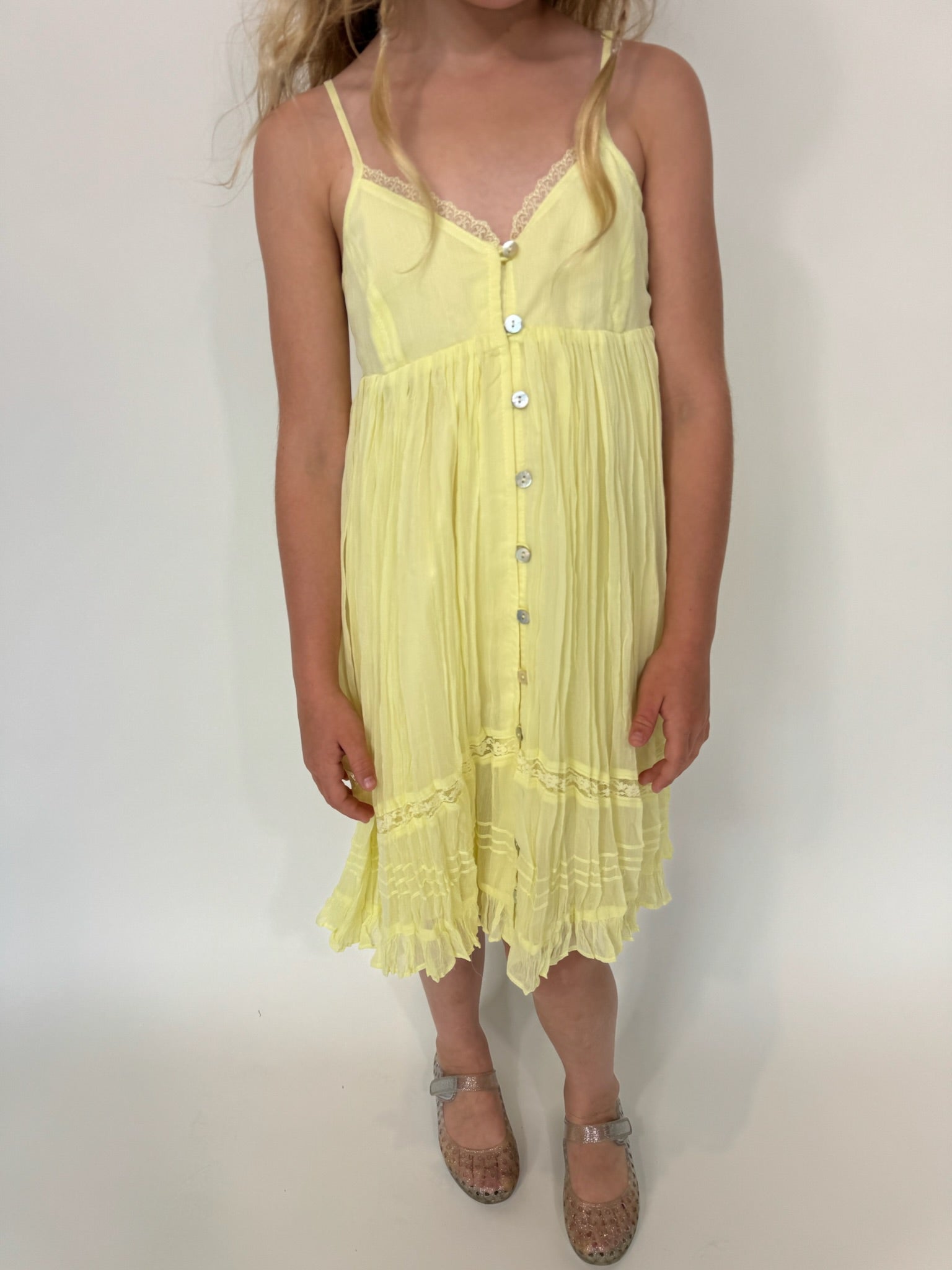 Katie J | Dakota Dress | Close | Vagabond | Apparel | Boutique