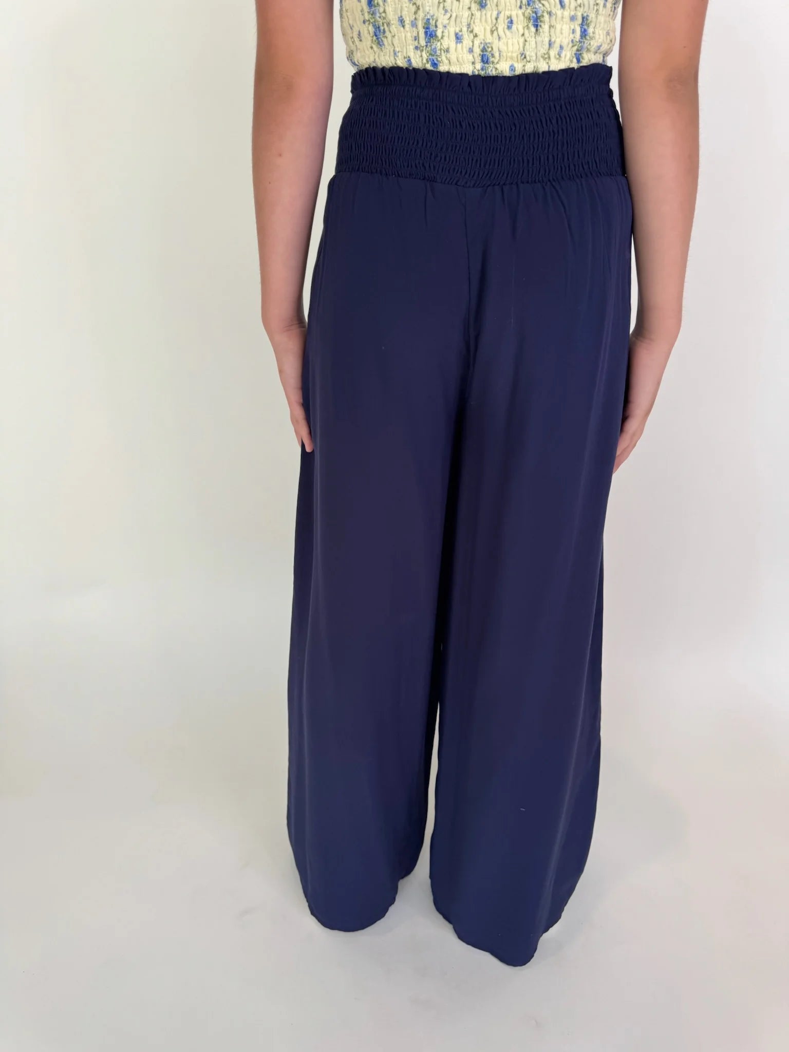 Katie J | FLora |  Pant | Back | Vagabond | Apparel | Boutique