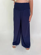 Katie J | FLora |  Pant | Front | Vagabond | Apparel | Boutique